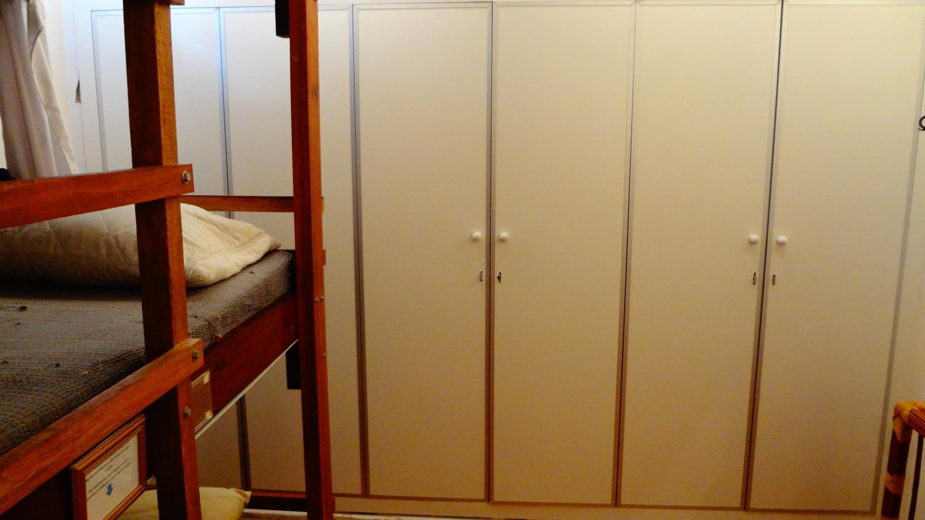 Bed in 6-Bed Female Dormitory Room photo 1