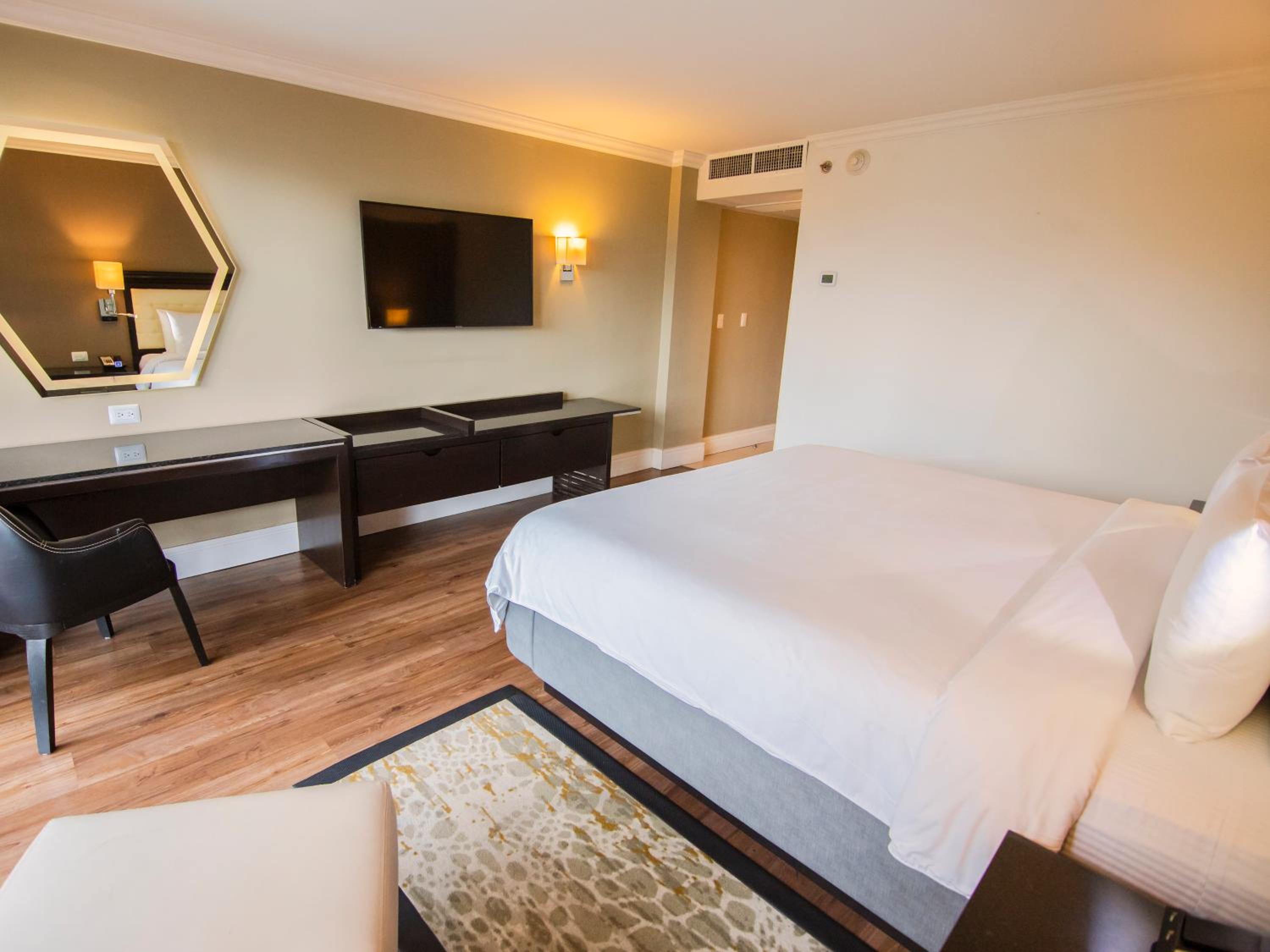 Executive King Room - Photo 1