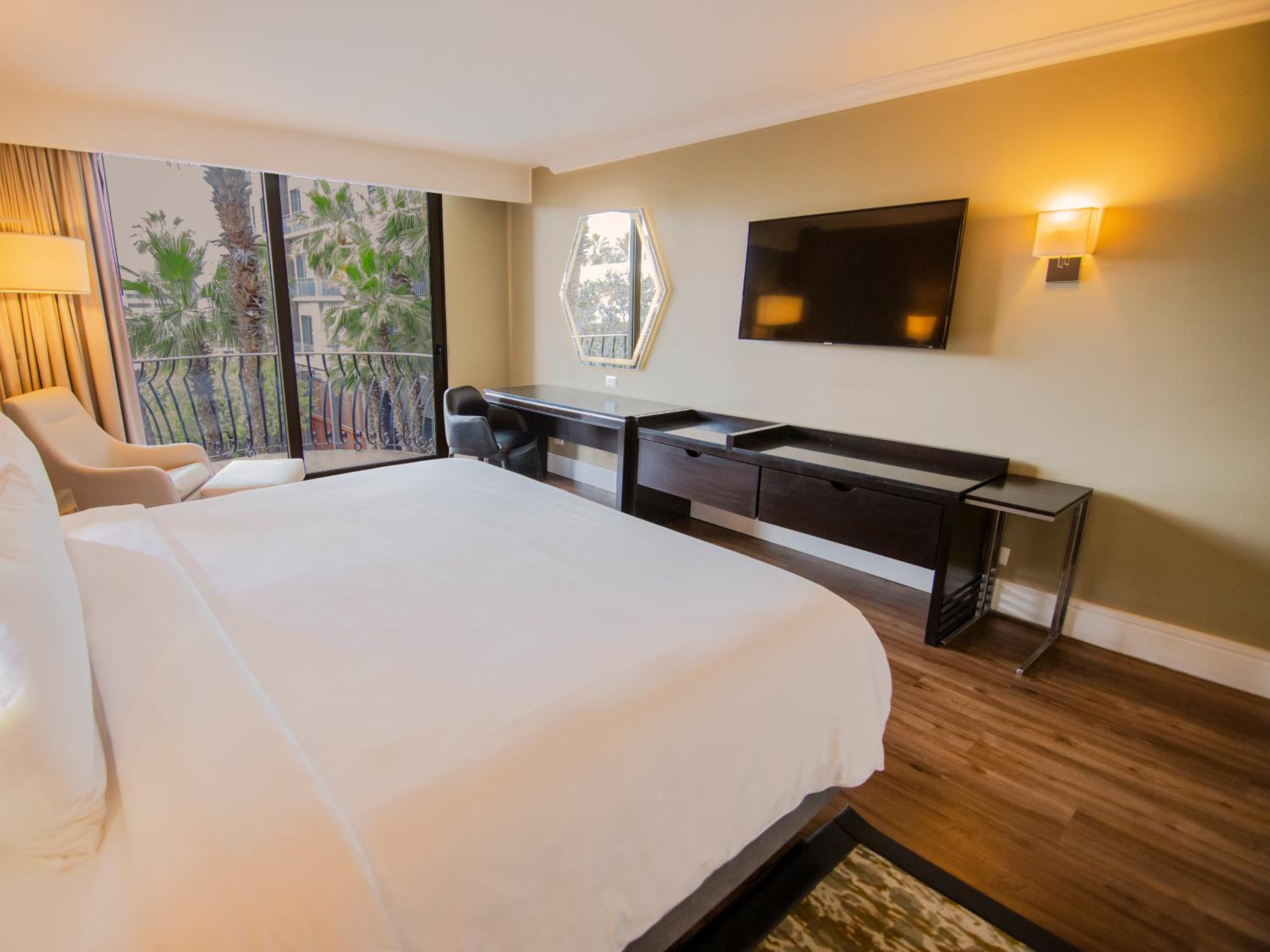 Executive King Room - Photo 2