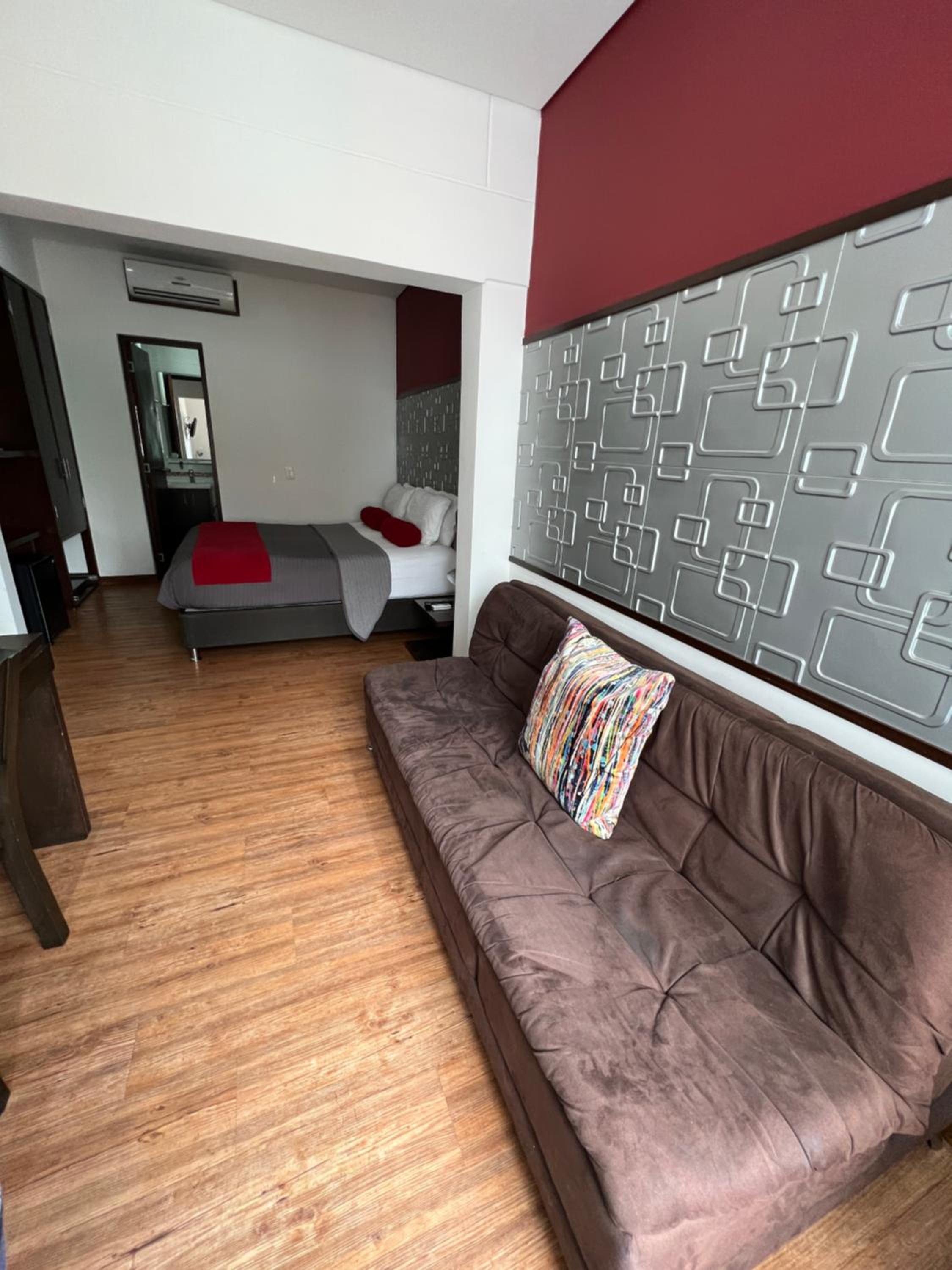 Large Double Room photo 3