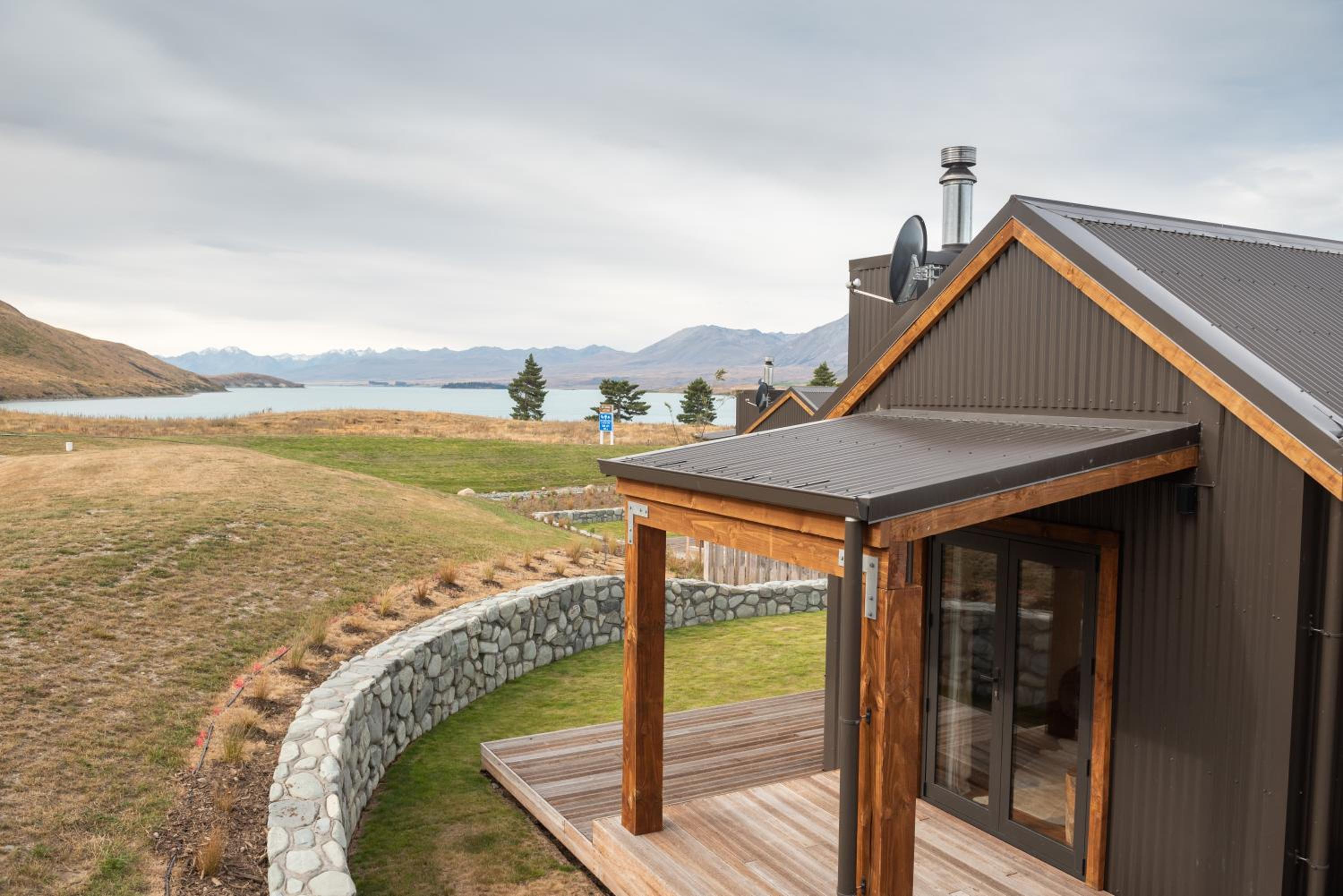 Freda Du Faur Lodge