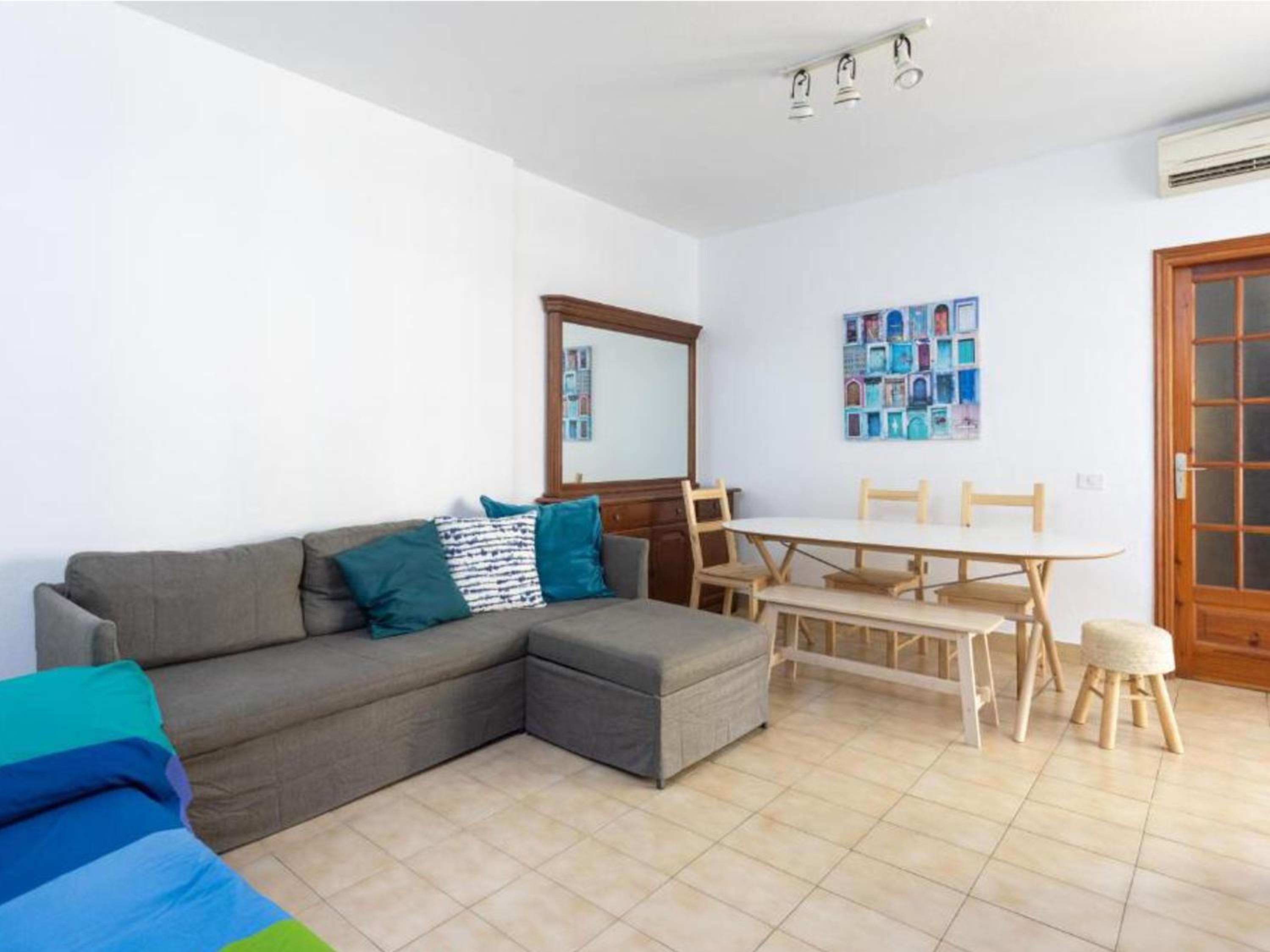 Three-Bedroom Apartment photo 2