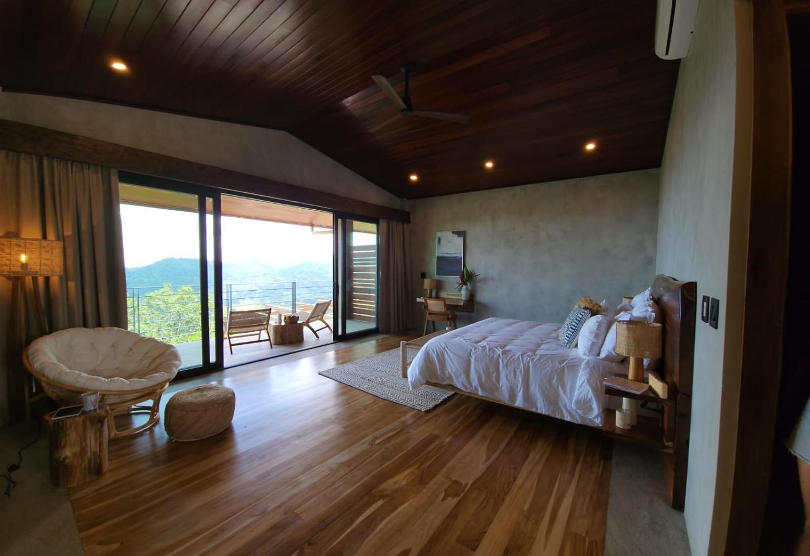 King Suite with Ocean View
