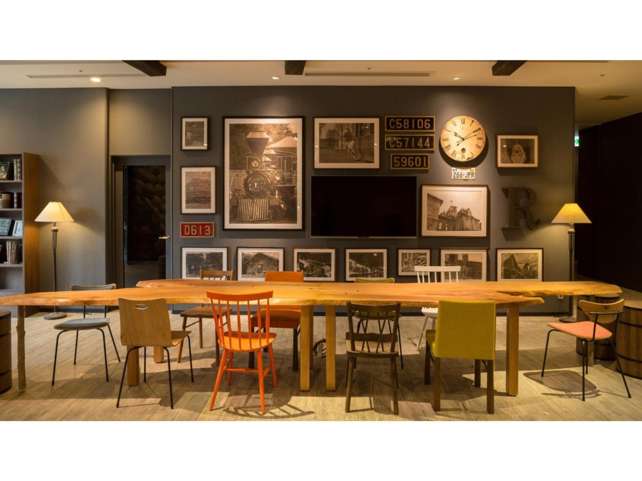Studio - Photo 18