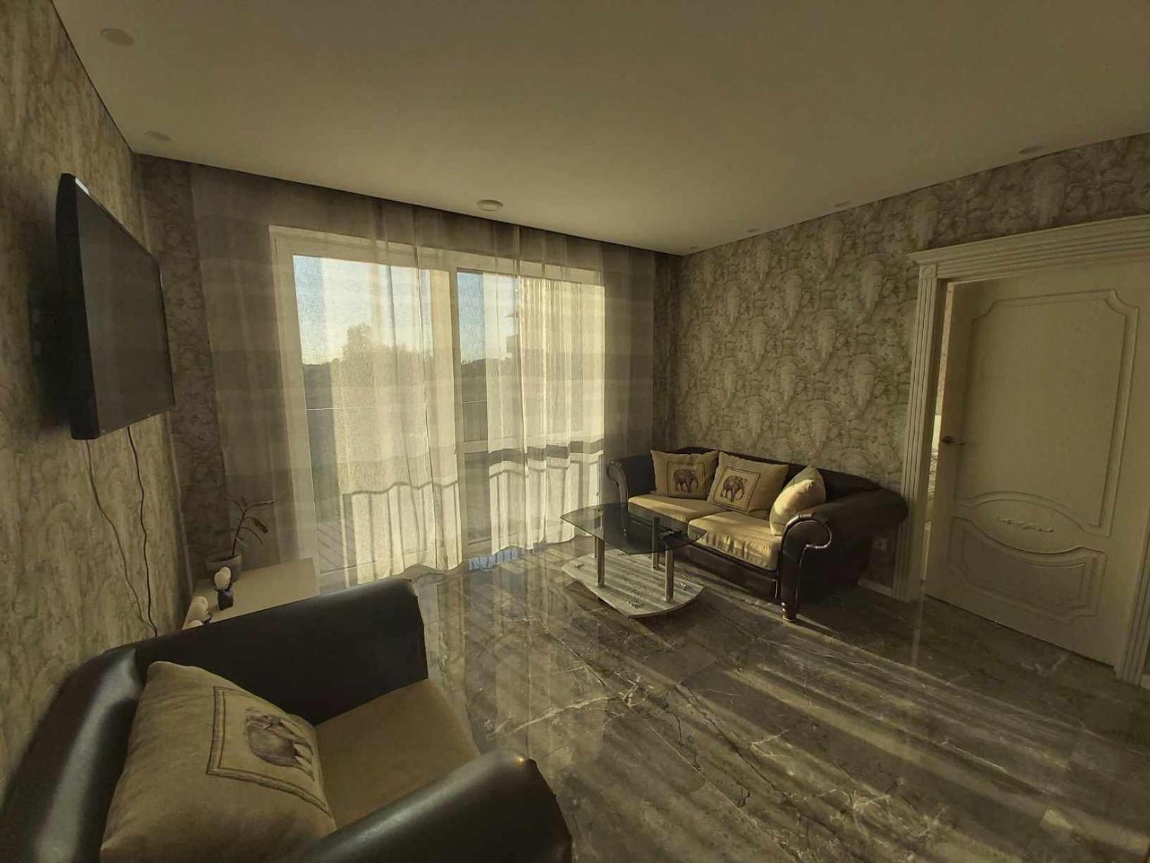 One-Bedroom Apartment - Photo 9
