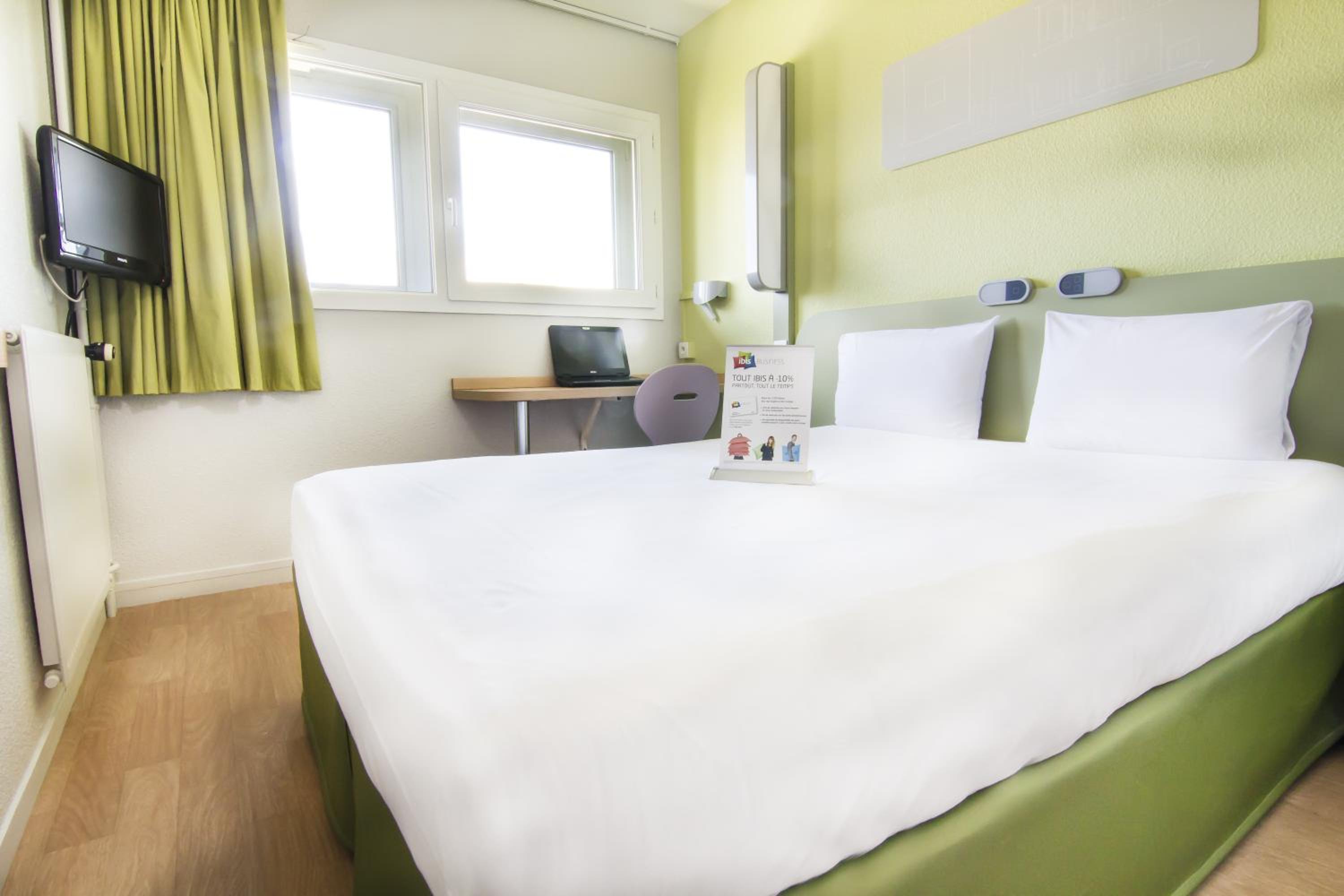 Standard Double Room photo 3