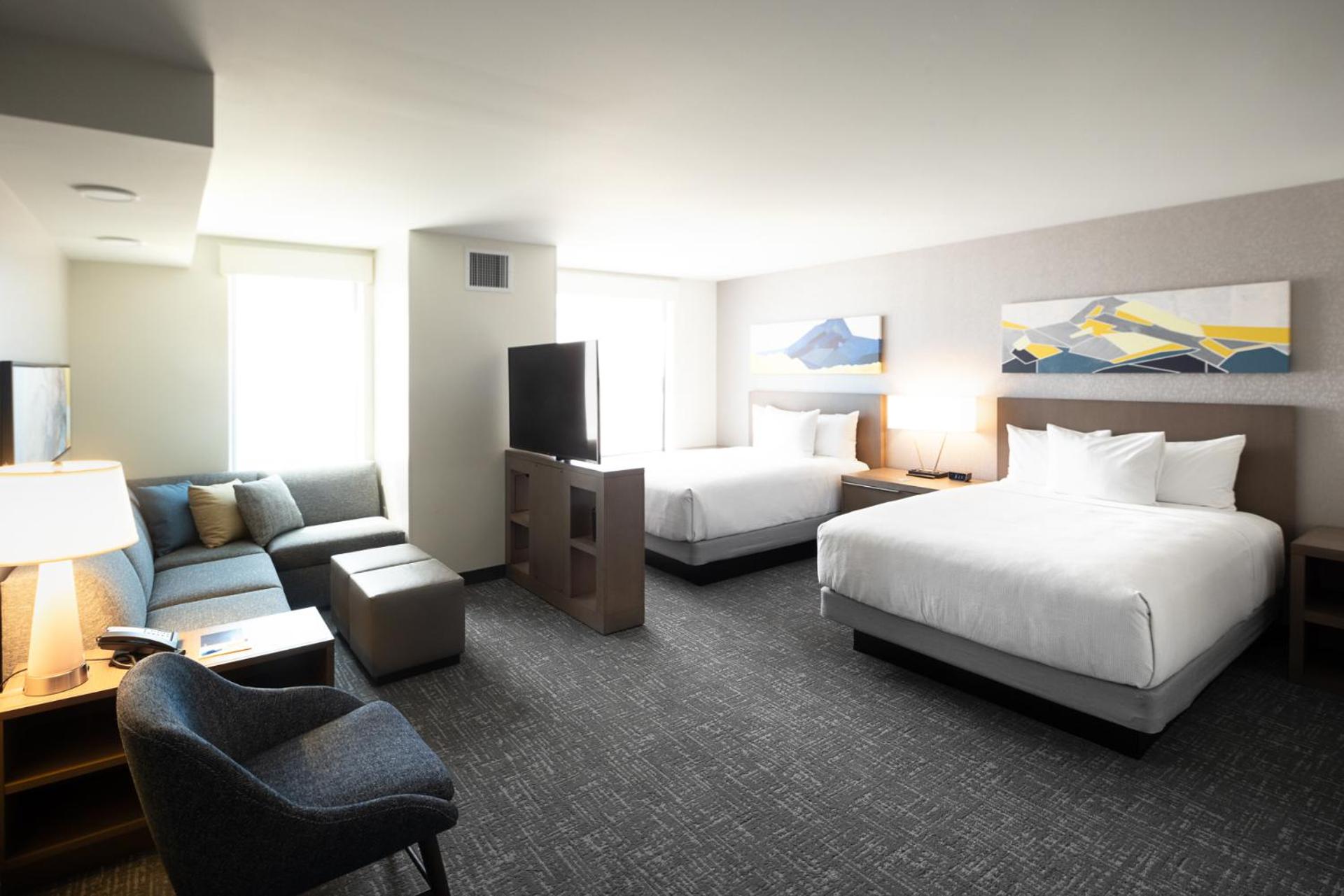 Studio Suite with Two Queen Beds, Sofa Bed and Kitchen - Photo 8