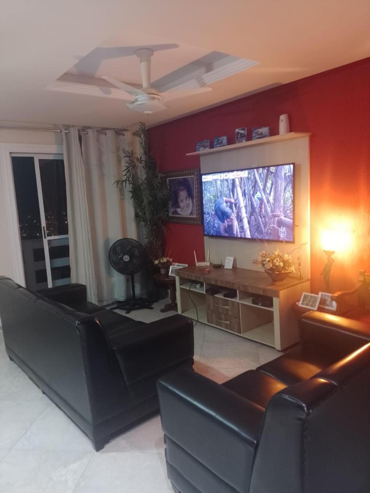 Two-Bedroom House photo 2