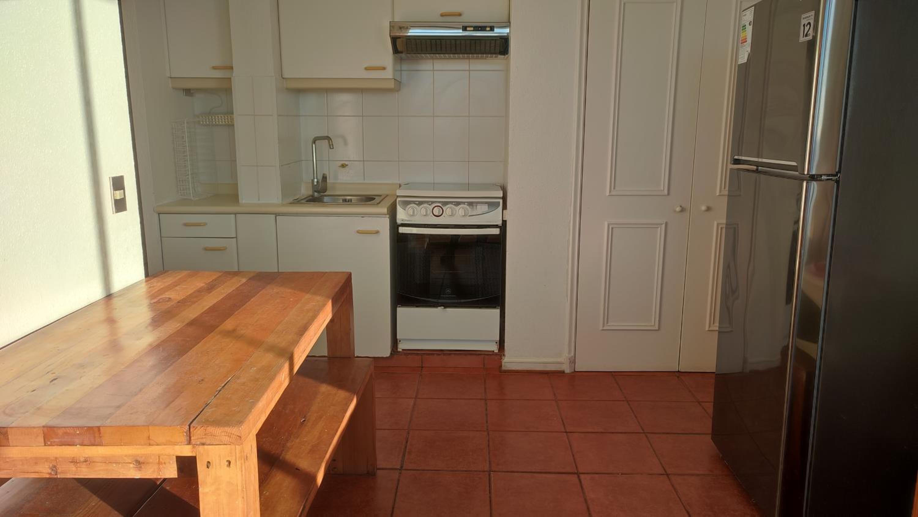 Apartment with Balcony photo 3
