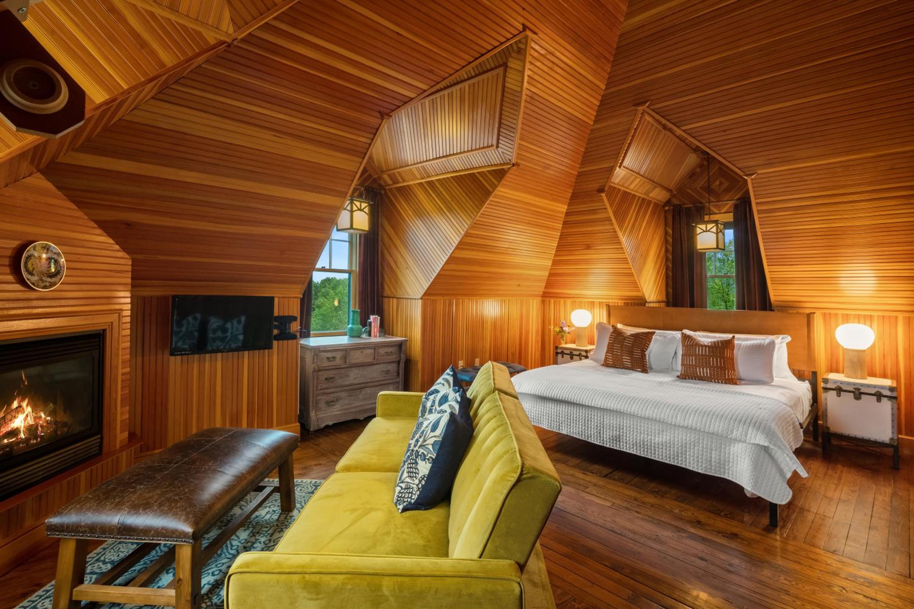 Superior King Room photo 2