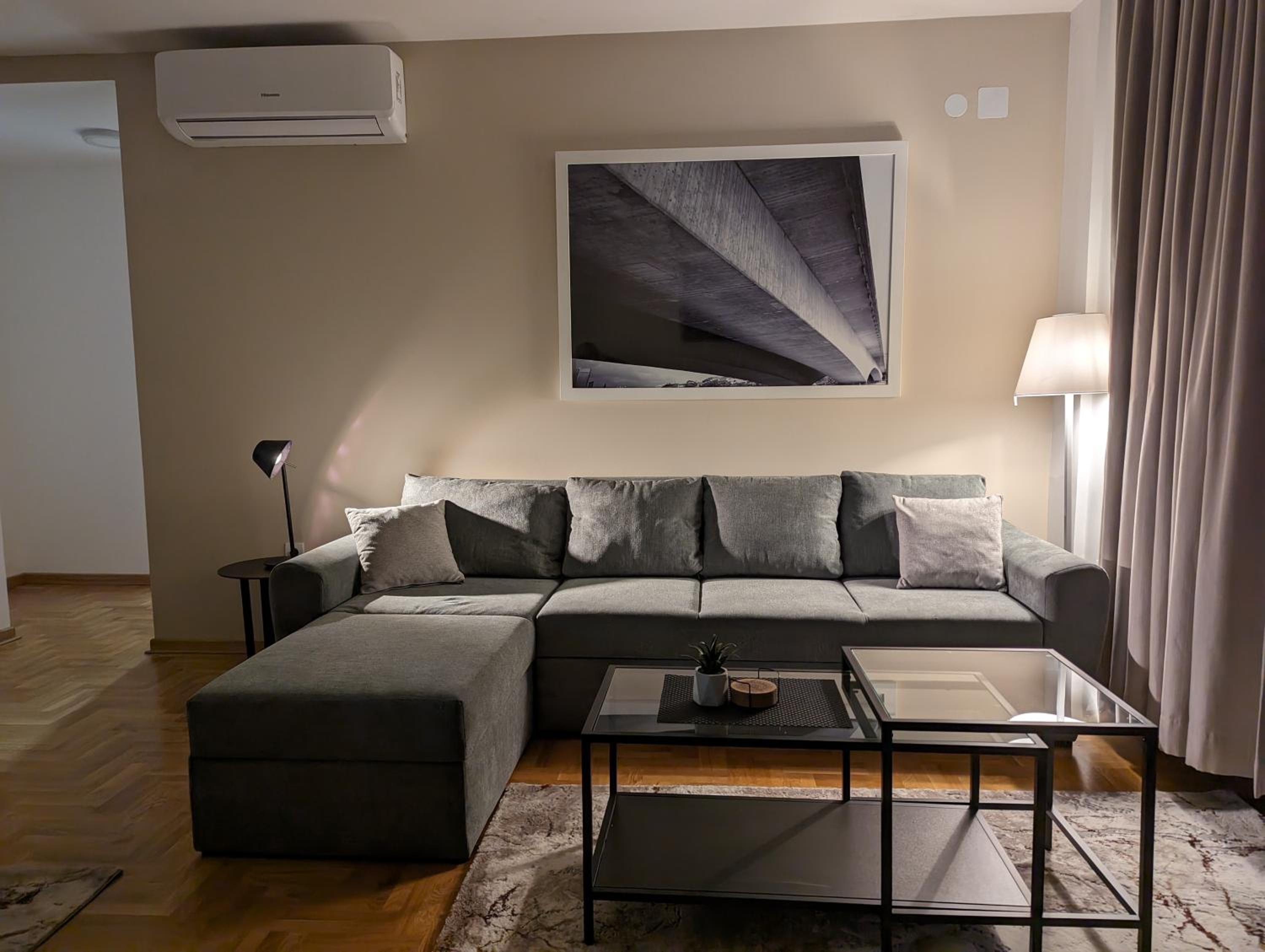 Deluxe Apartment