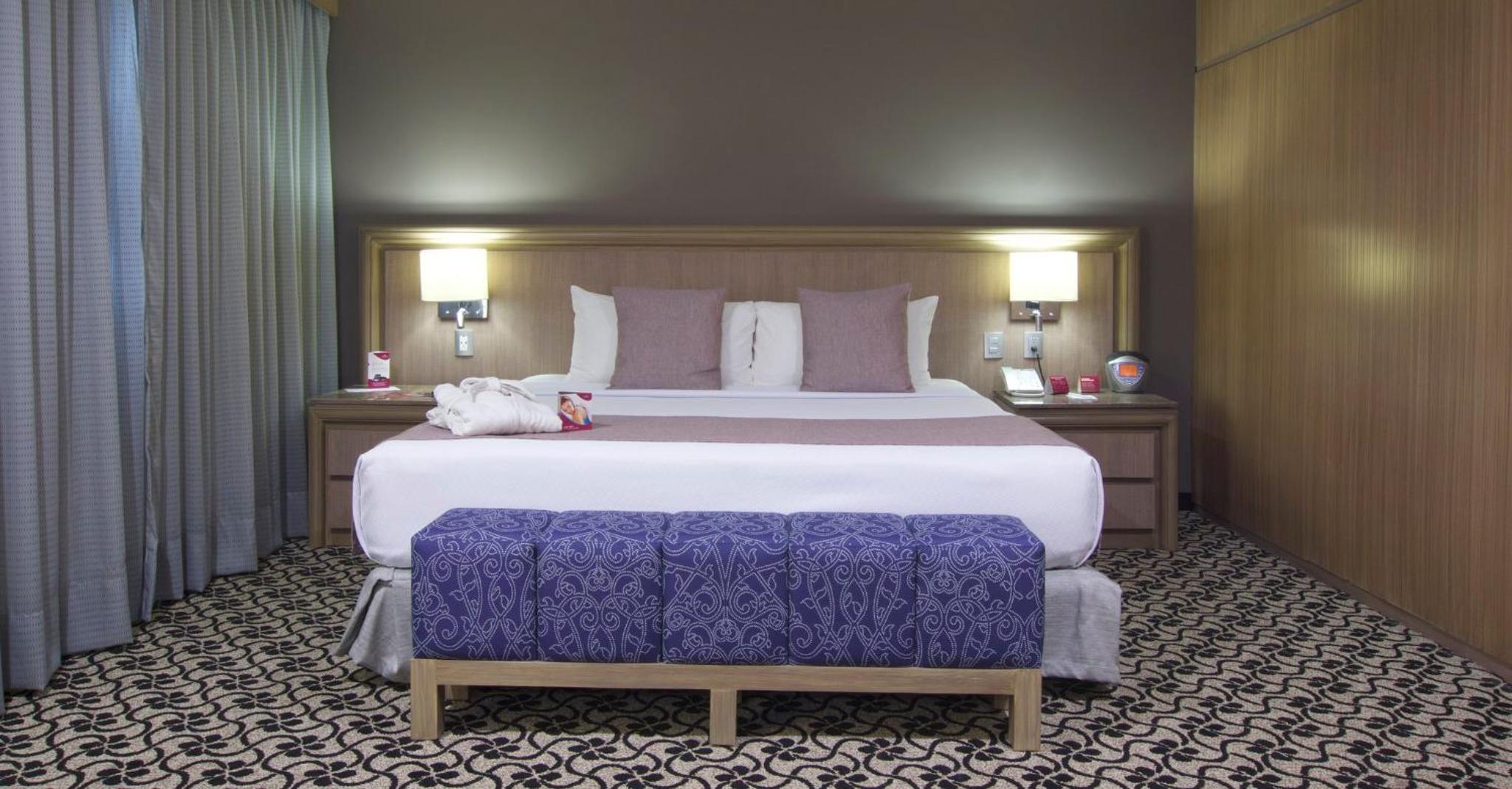 Junior King Suite - Photo 5