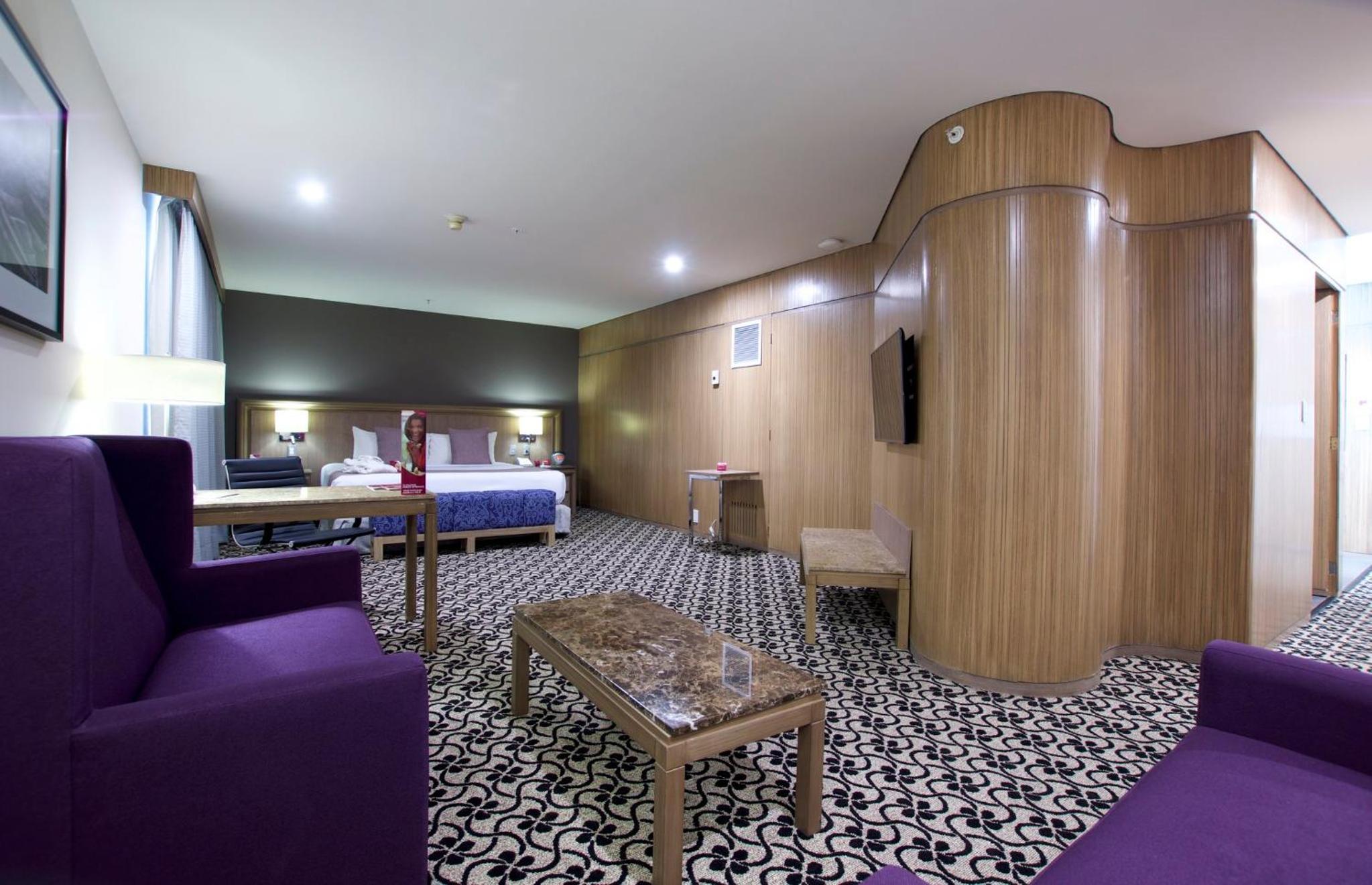 Junior King Suite - Photo 4
