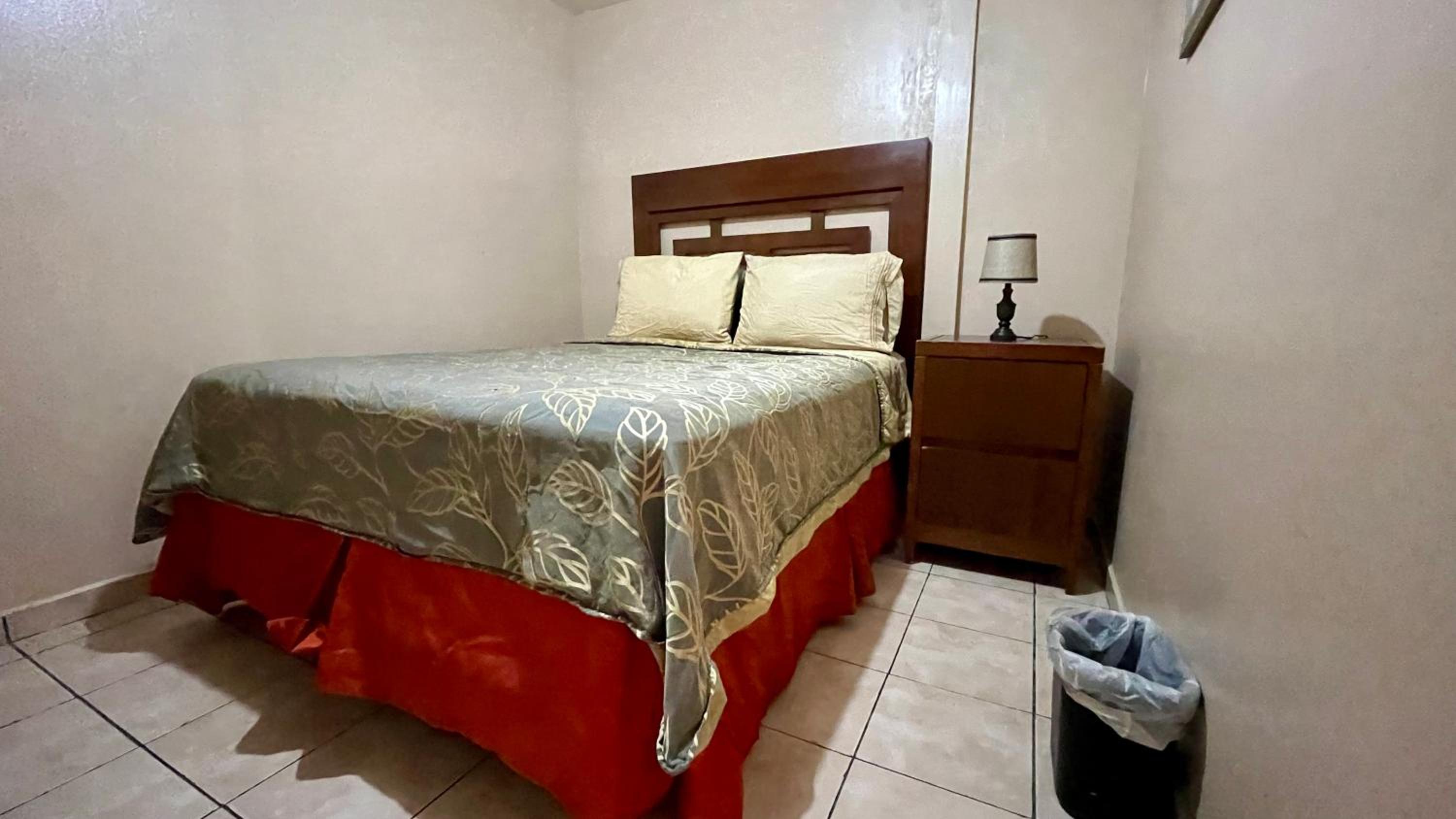 Budget Double Room photo 2