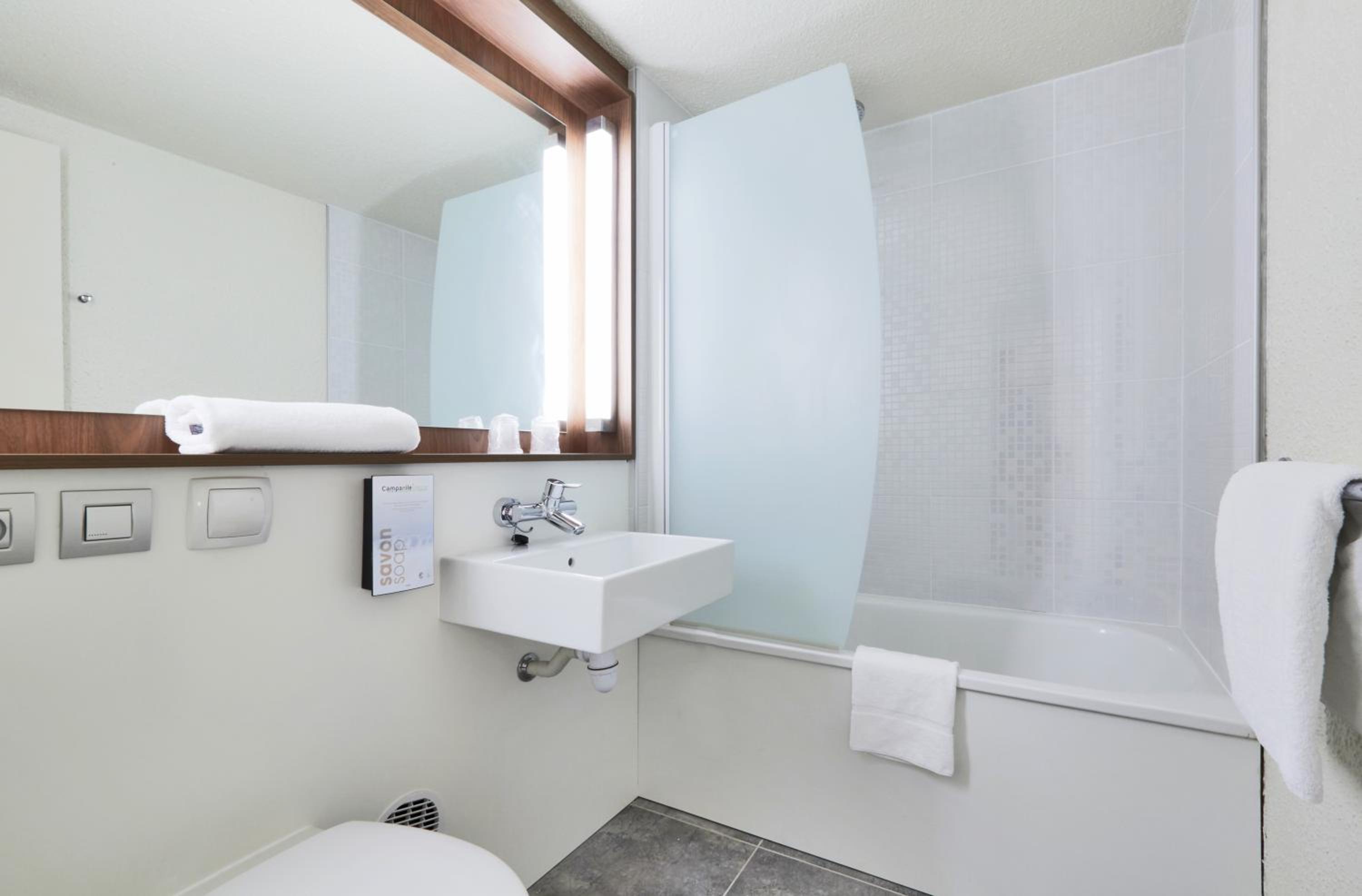 Standard Double Room - Photo 2