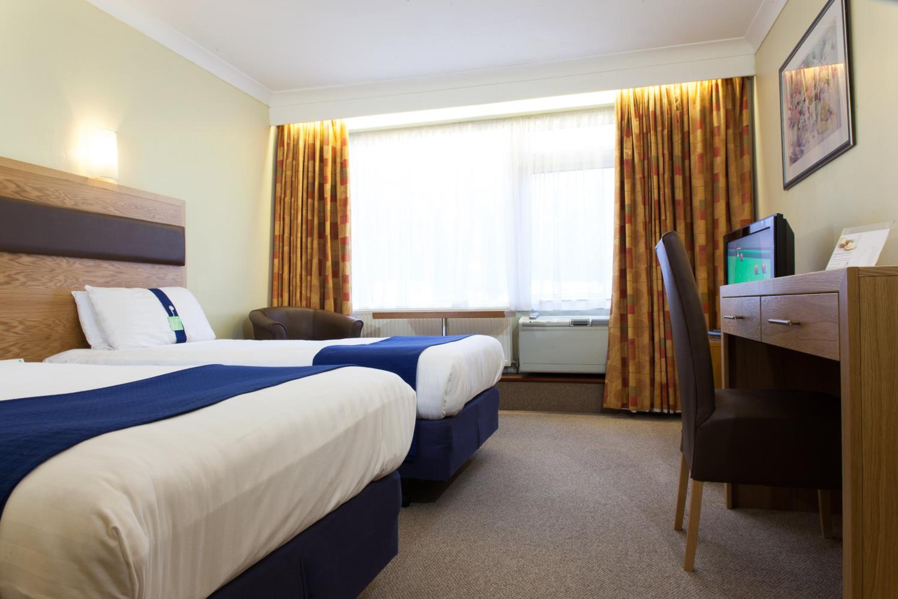 Standard Room with Two Single Beds - Photo 4