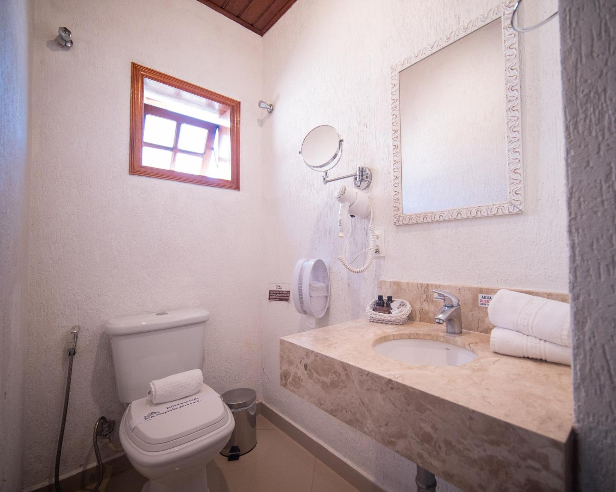 Luxury Room with Hydro photo 2