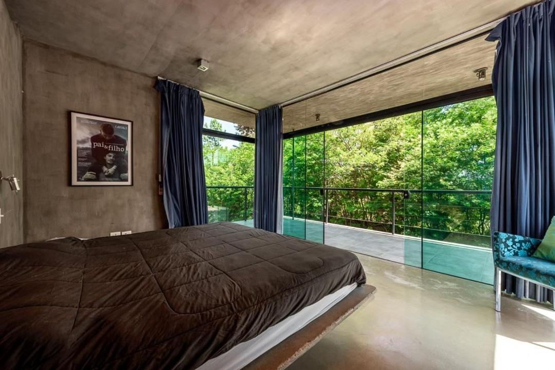 Three-Bedroom Villa photo 1