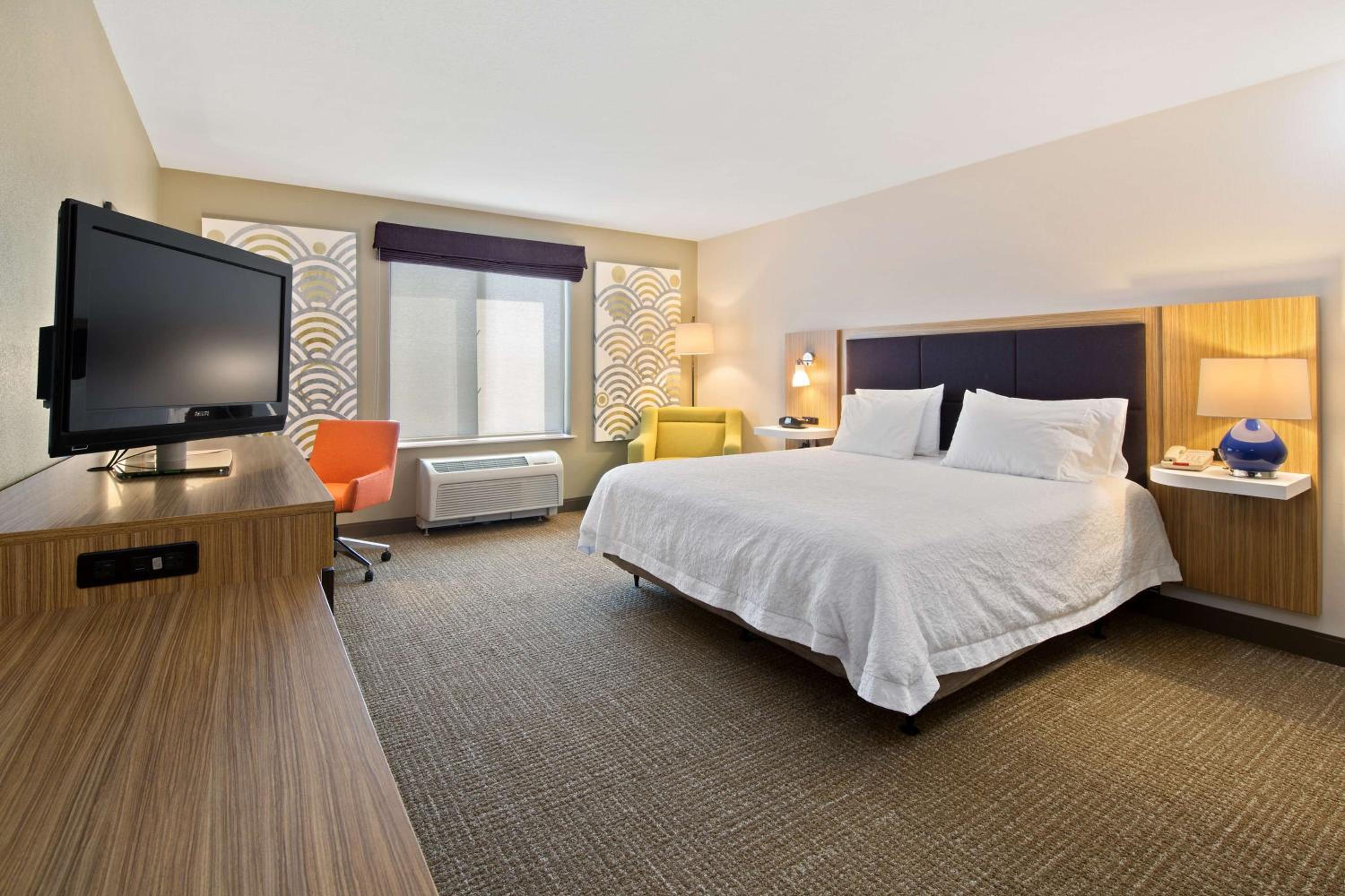 King Room - Hearing Access/Non-Smoking - Photo 1