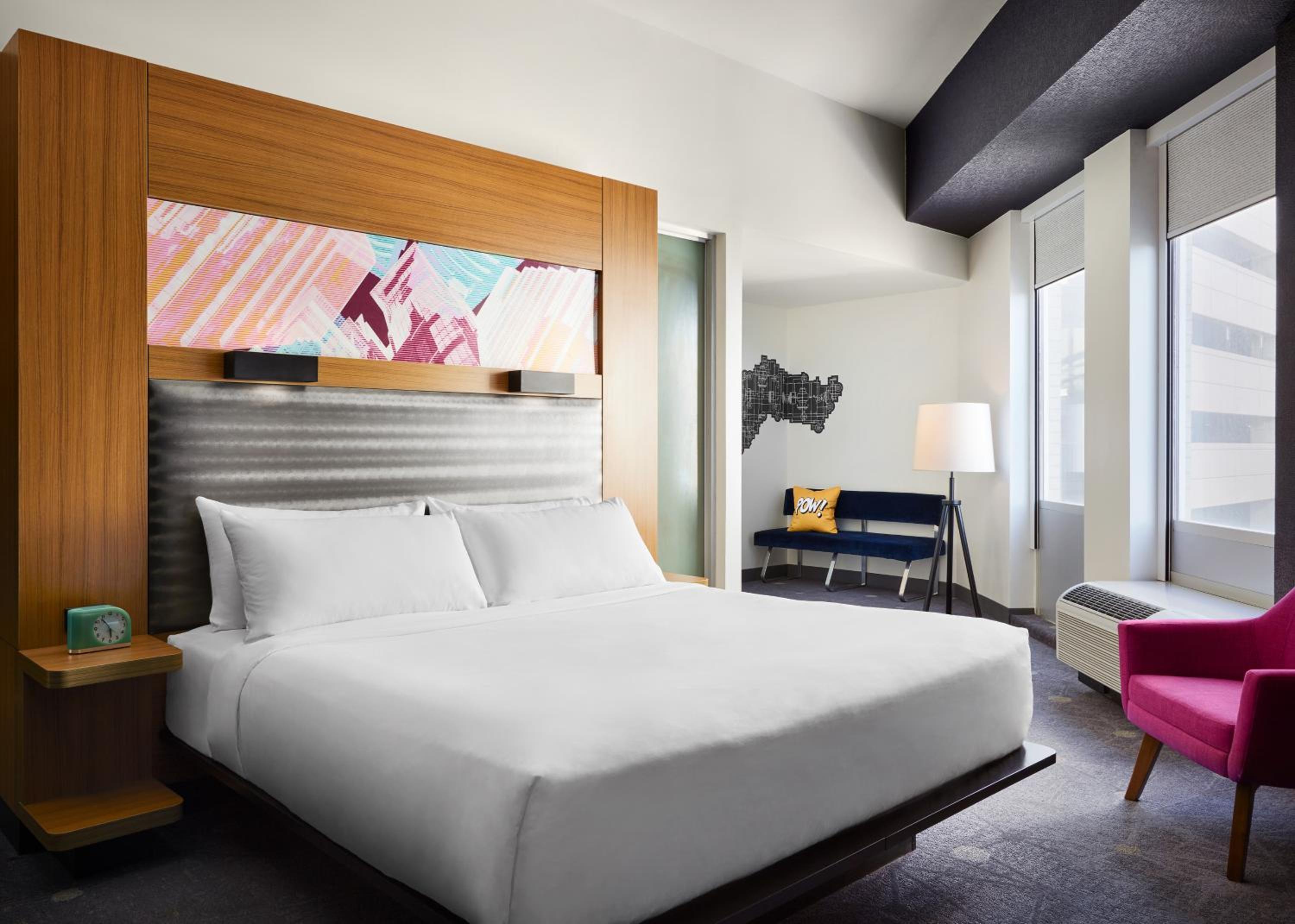 Corner King Room - Photo 1
