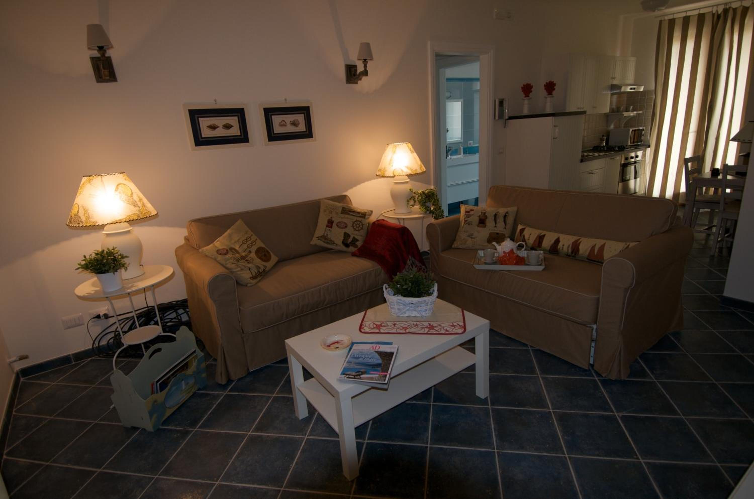 One-Bedroom House photo 2