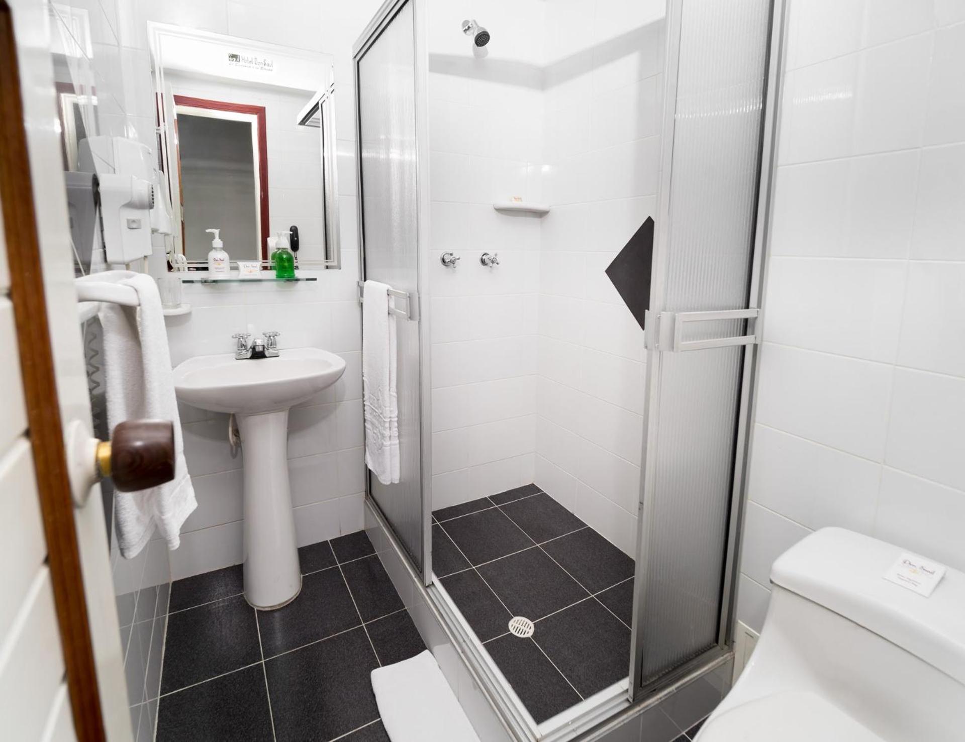 Triple Room - Photo 6