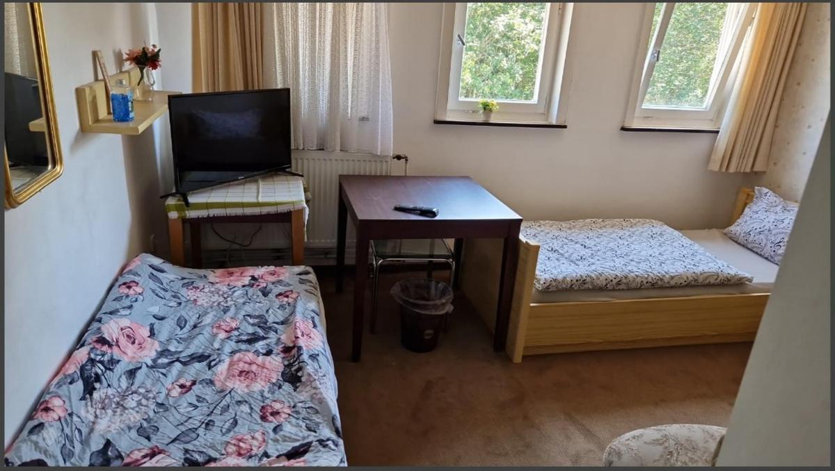 Single Room with Park View photo 2