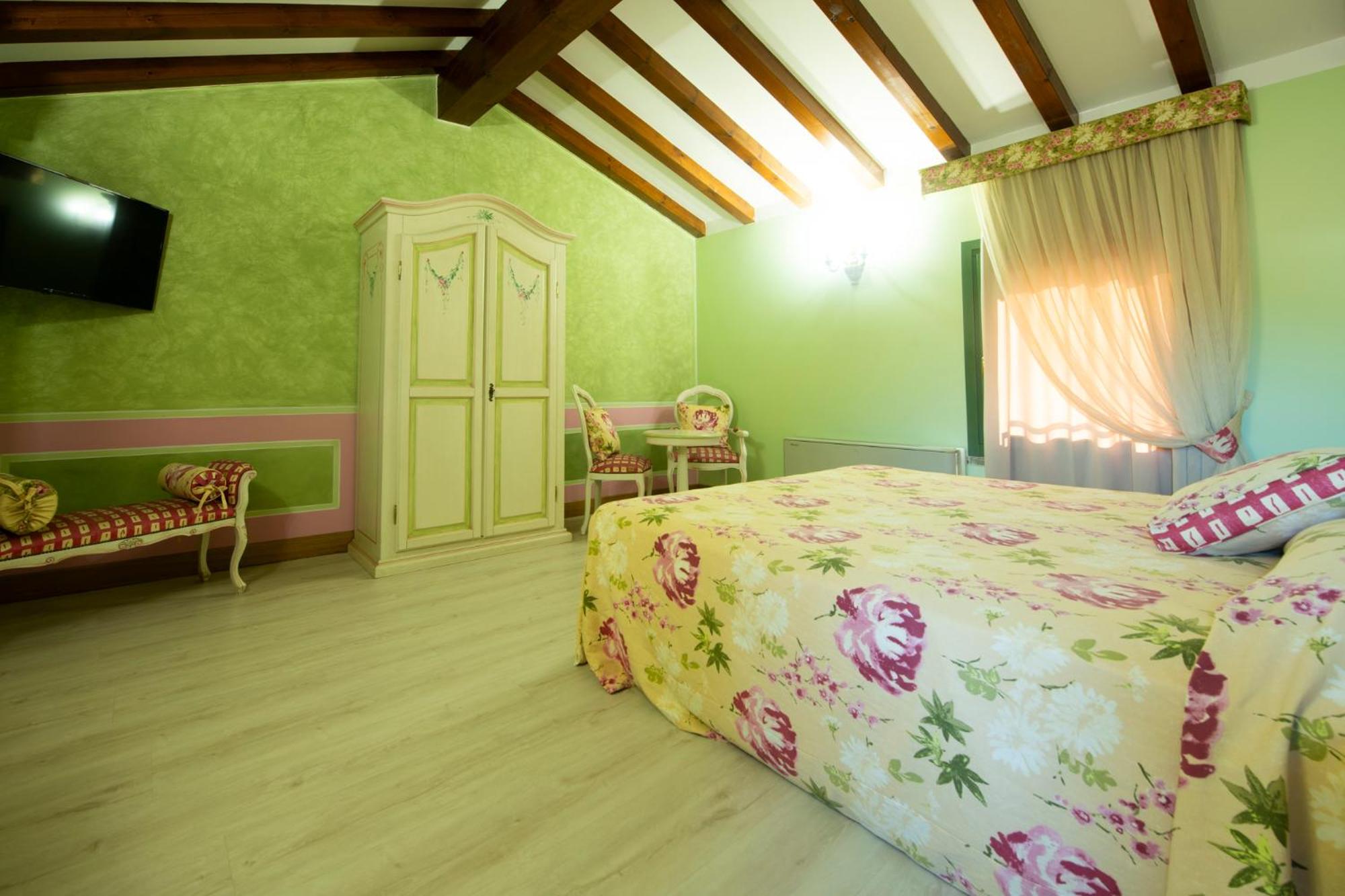 Family Suite - Photo 2