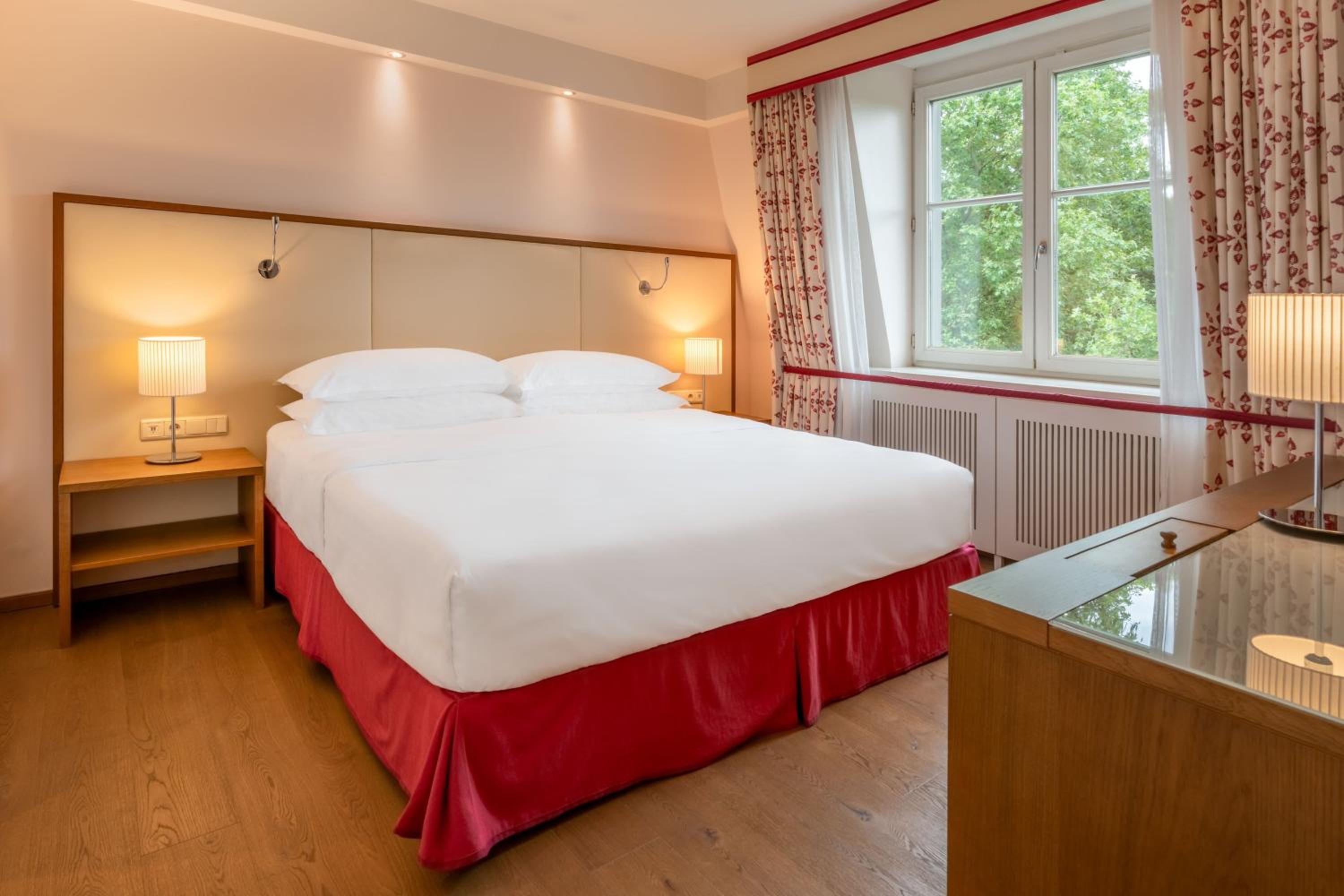 Junior Suite with ETAGE7 Access - Photo 9