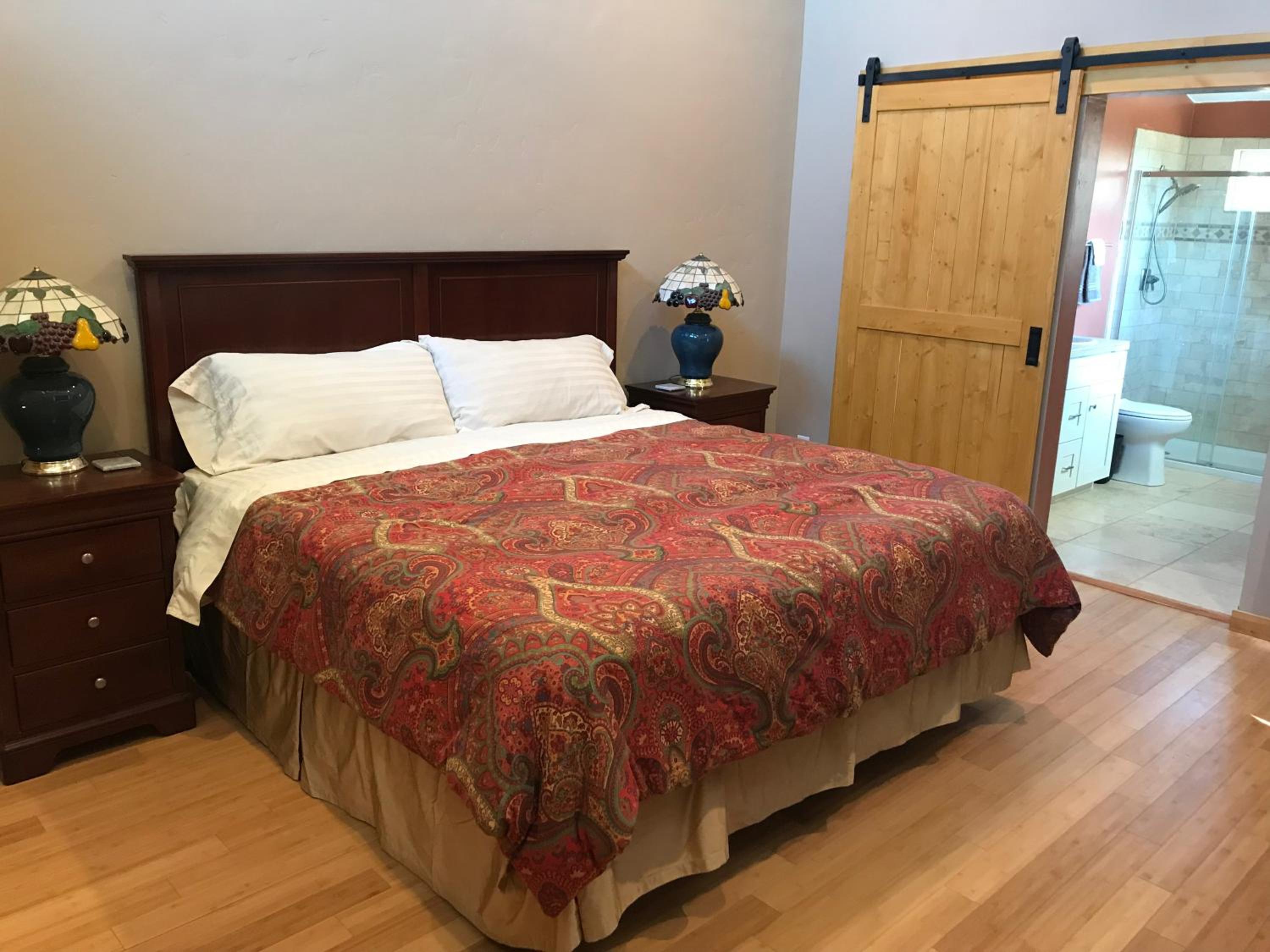 King Room with Mountain View photo 3