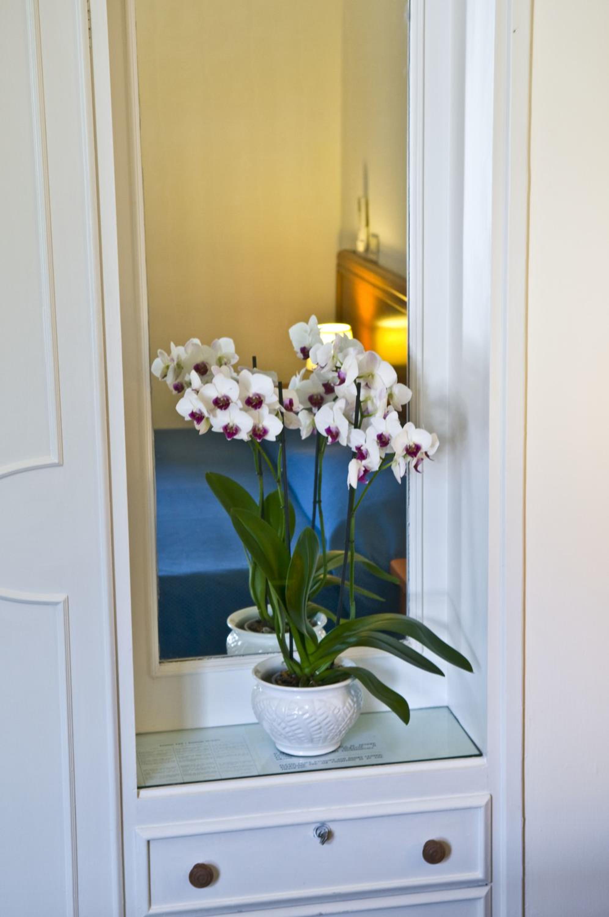 Double Room with Garden View - Photo 3