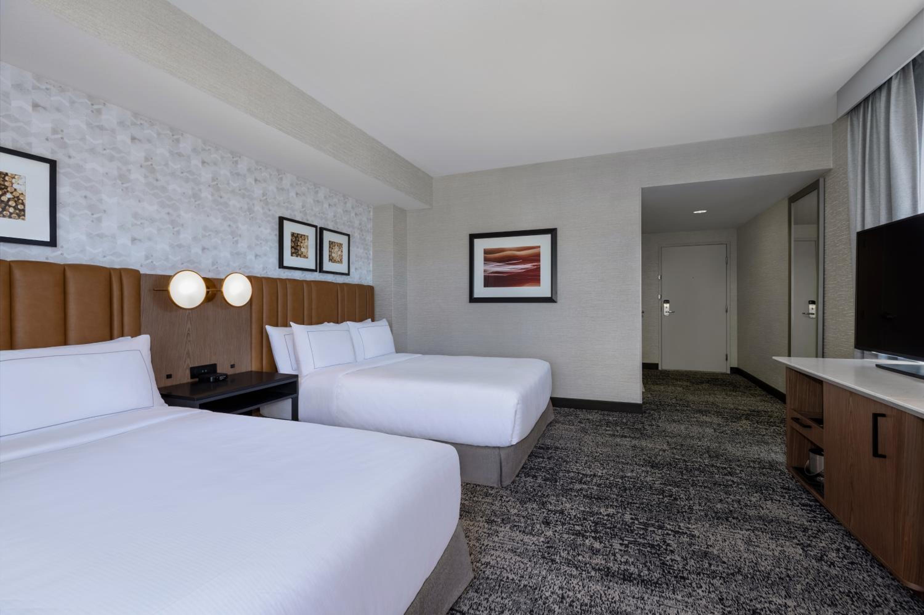 Queen Room with Two Queen Beds - Mobility/Hearing Accessible - Photo 14