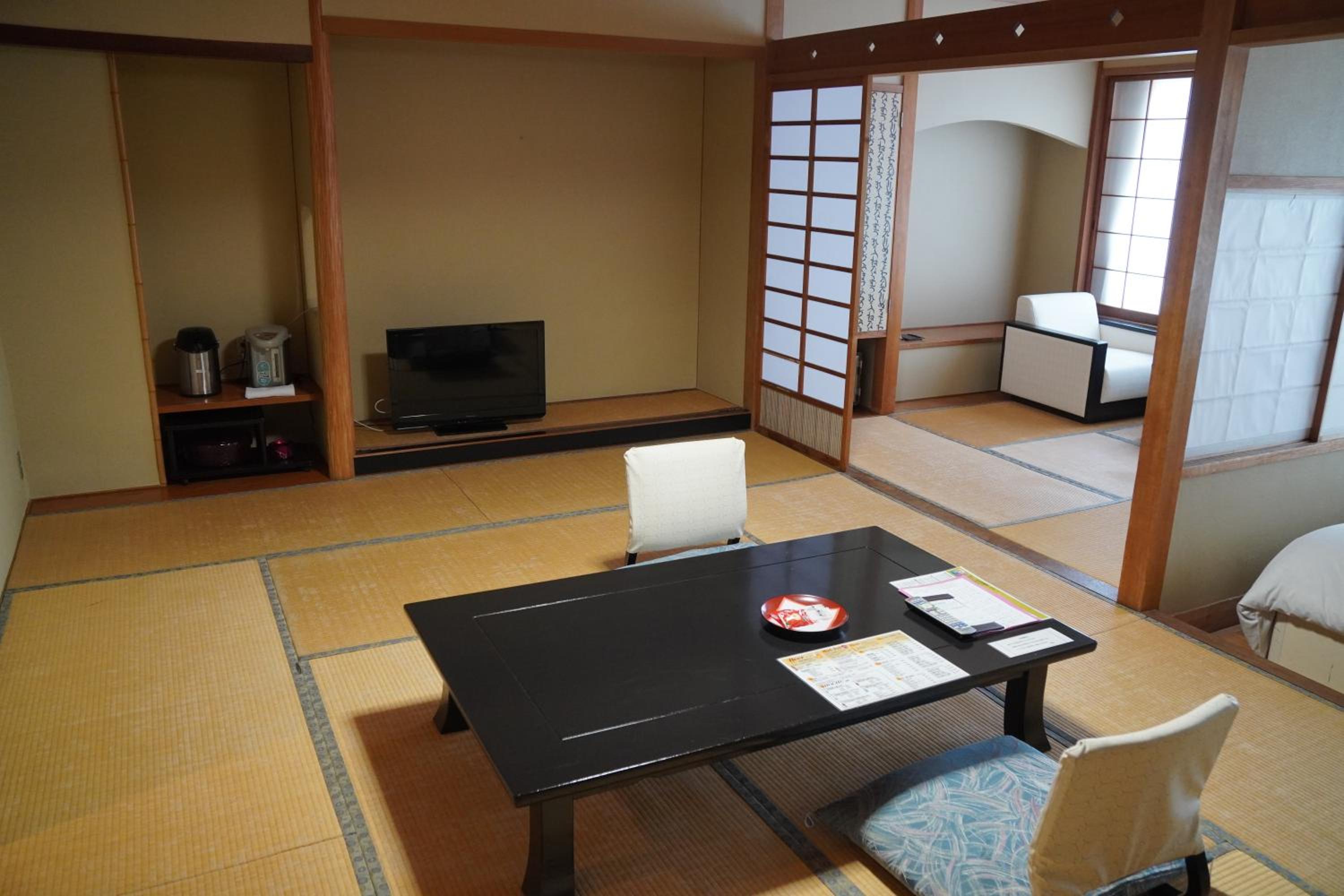 Economy Quadruple Room photo 3