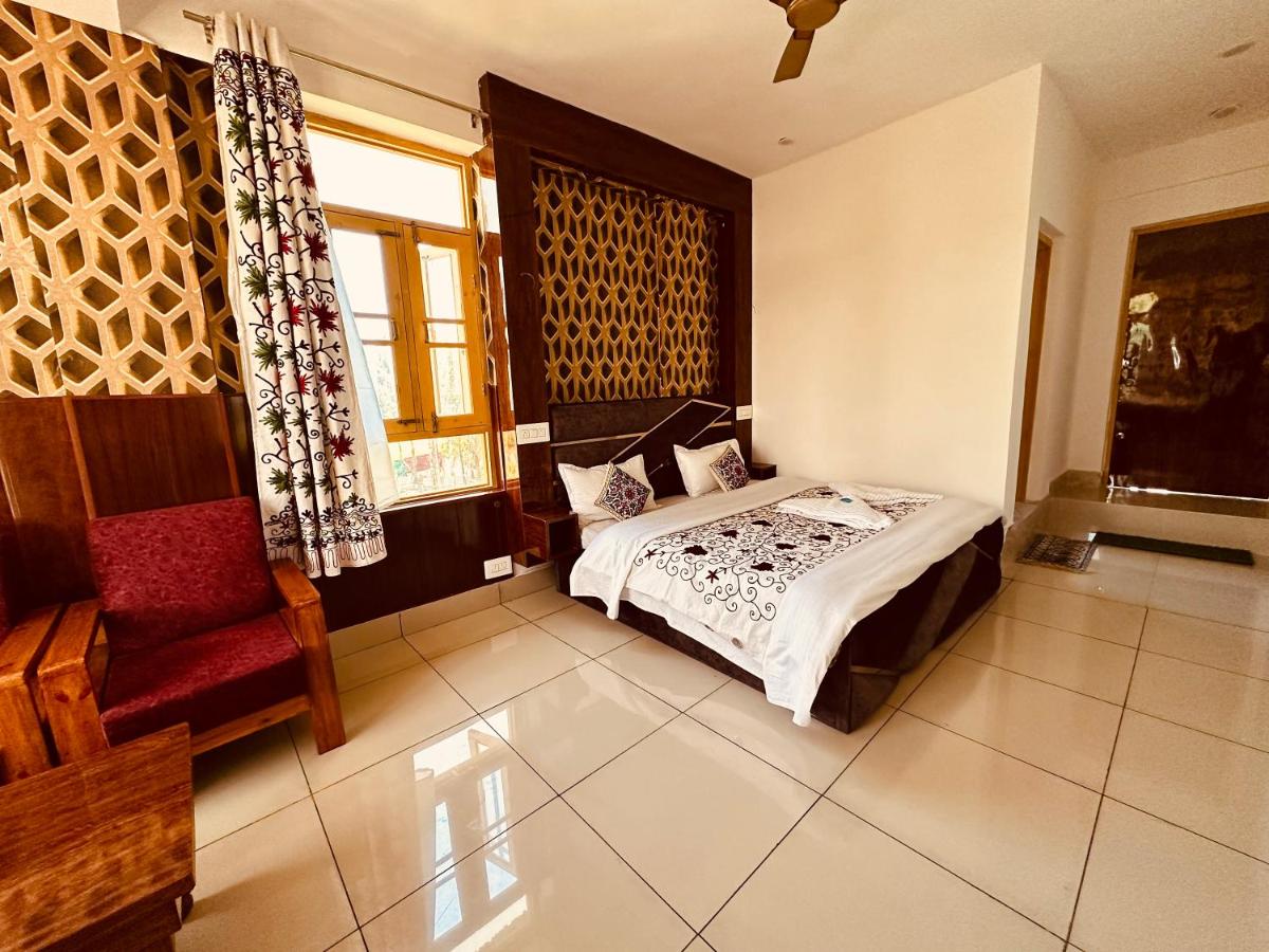 Deluxe Double Room - Photo 7