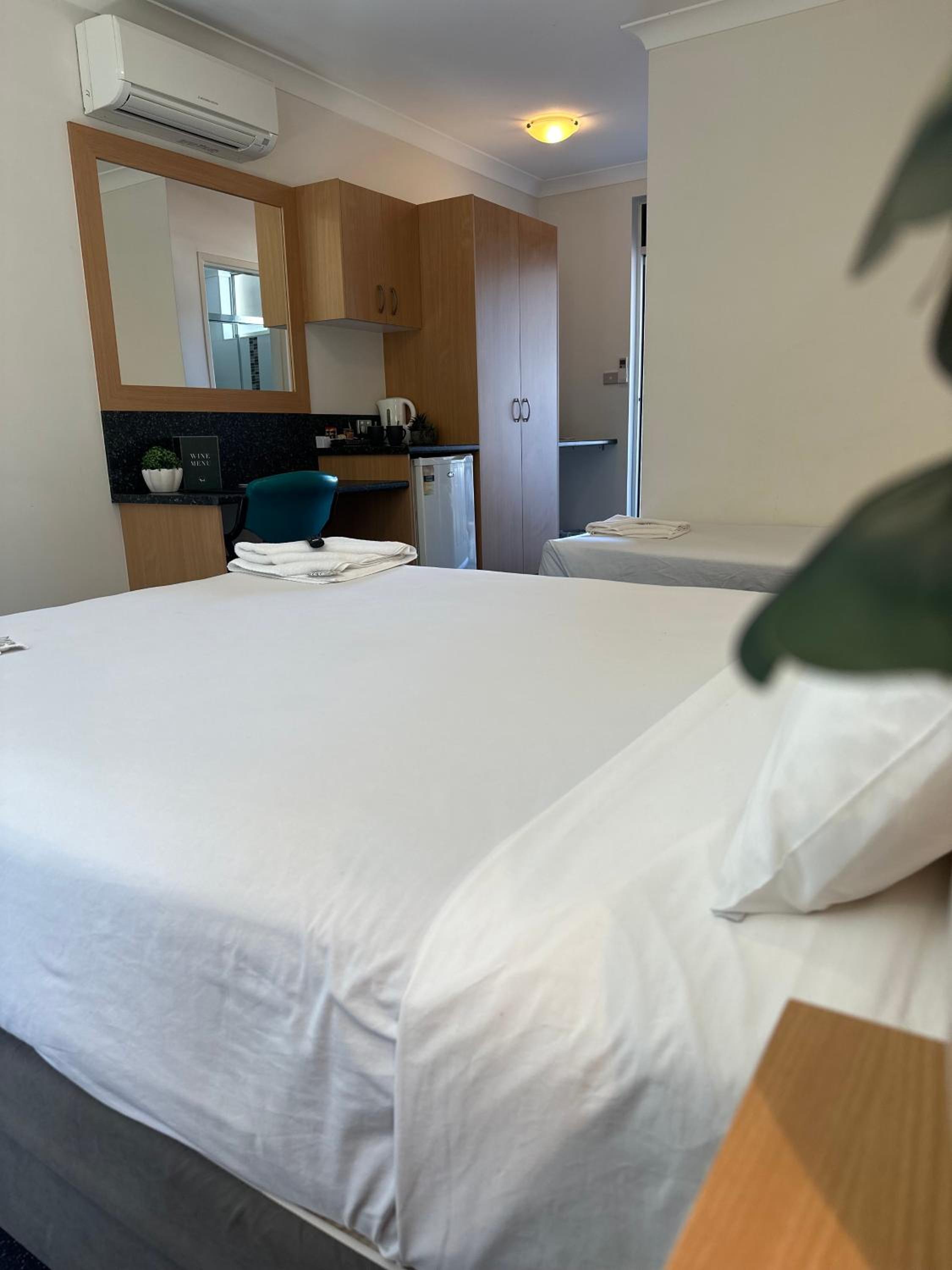 Basic Triple Room - Photo 2