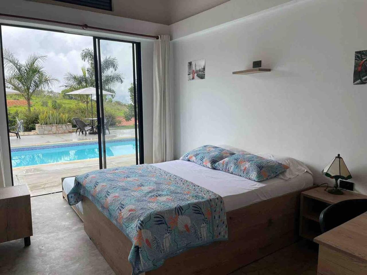 Villa photo 1