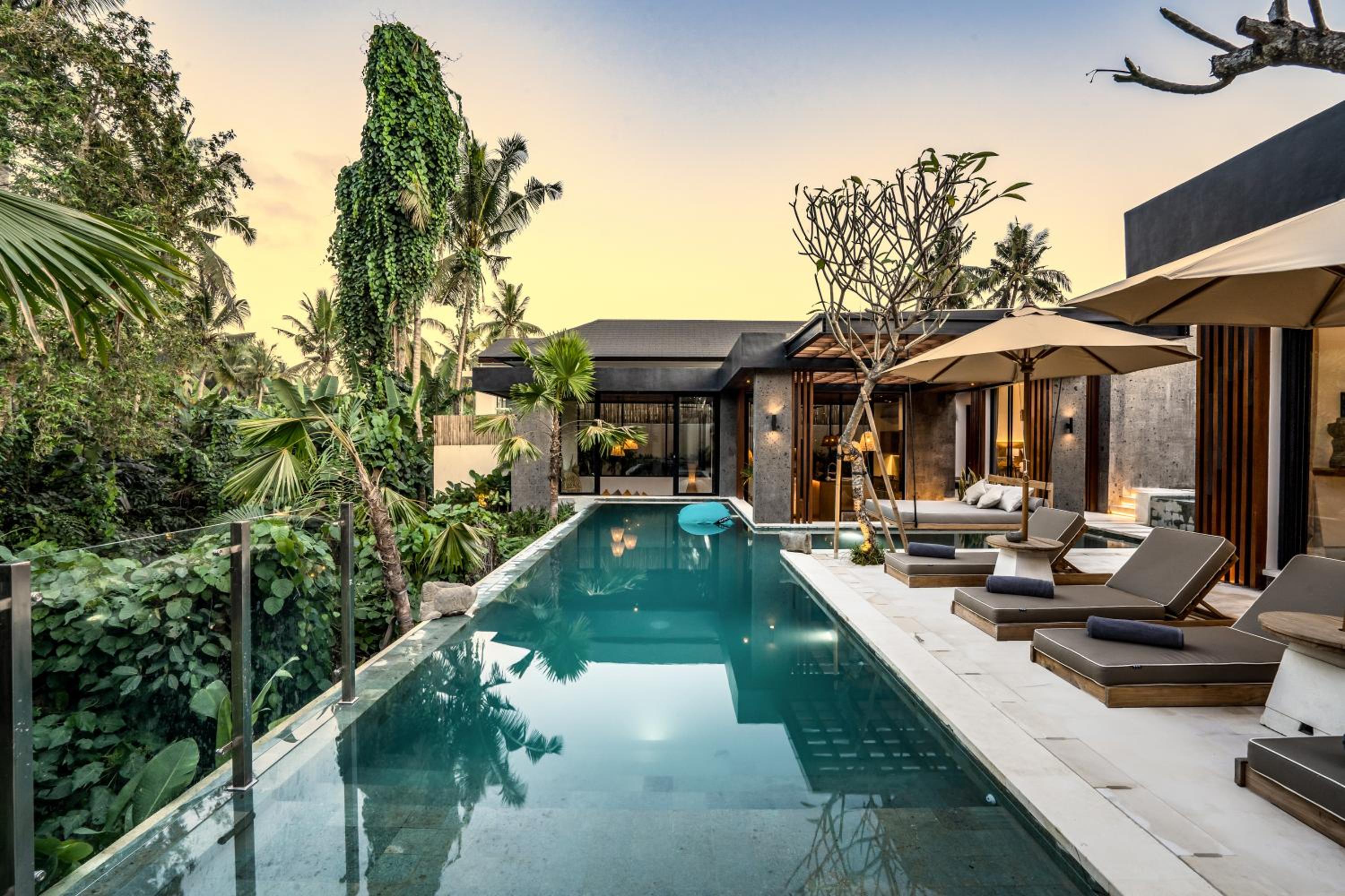Three-Bedroom Villa - Photo 7