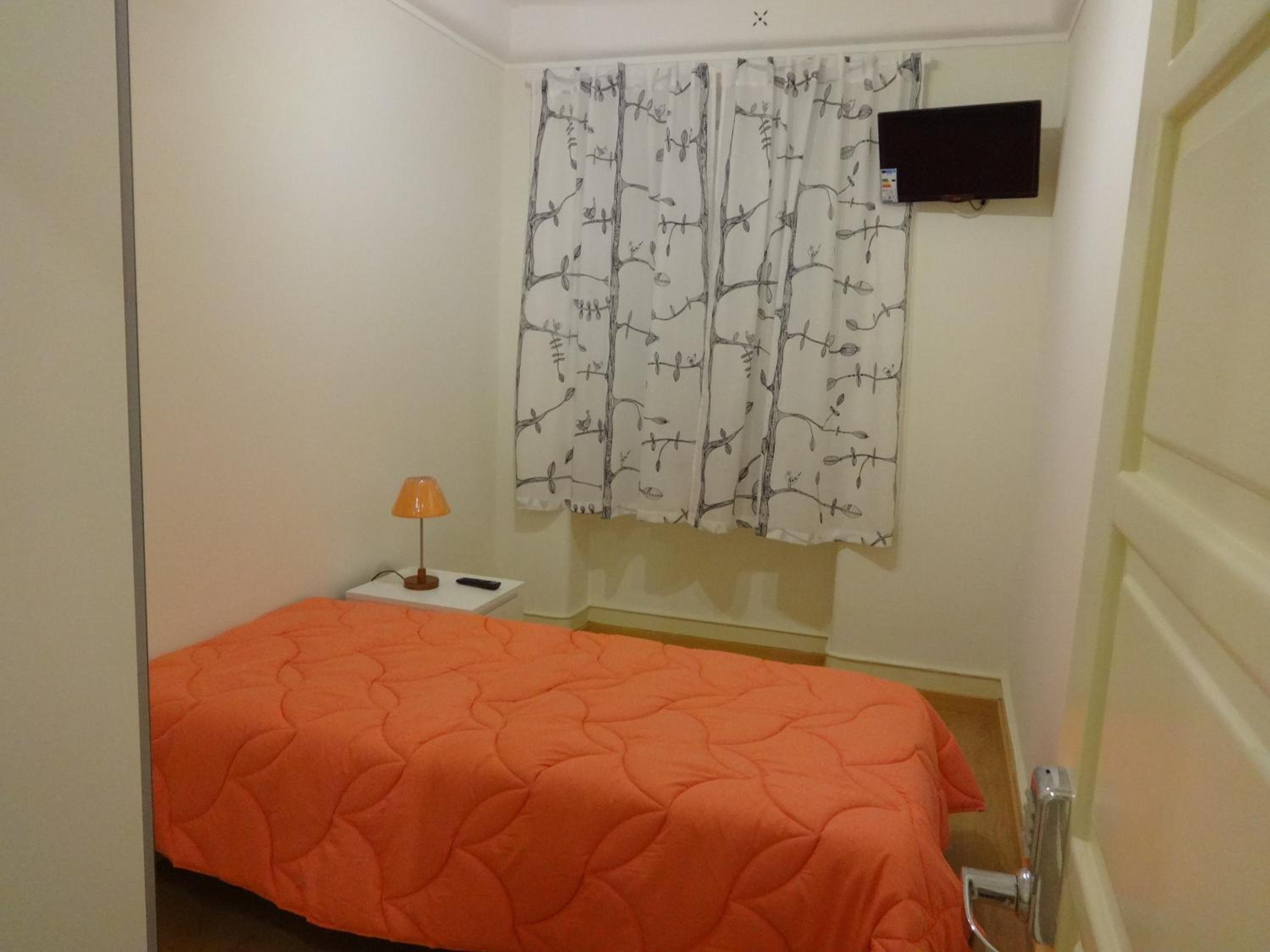 Double Room with Shared Bathroom photo 2