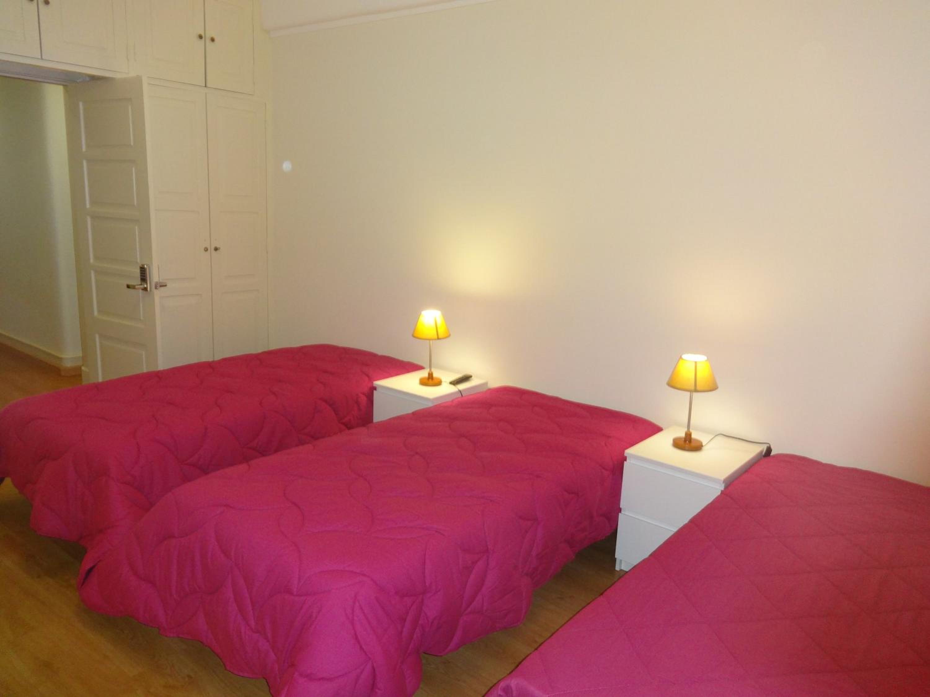 Triple Room with Private Bathroom photo 3