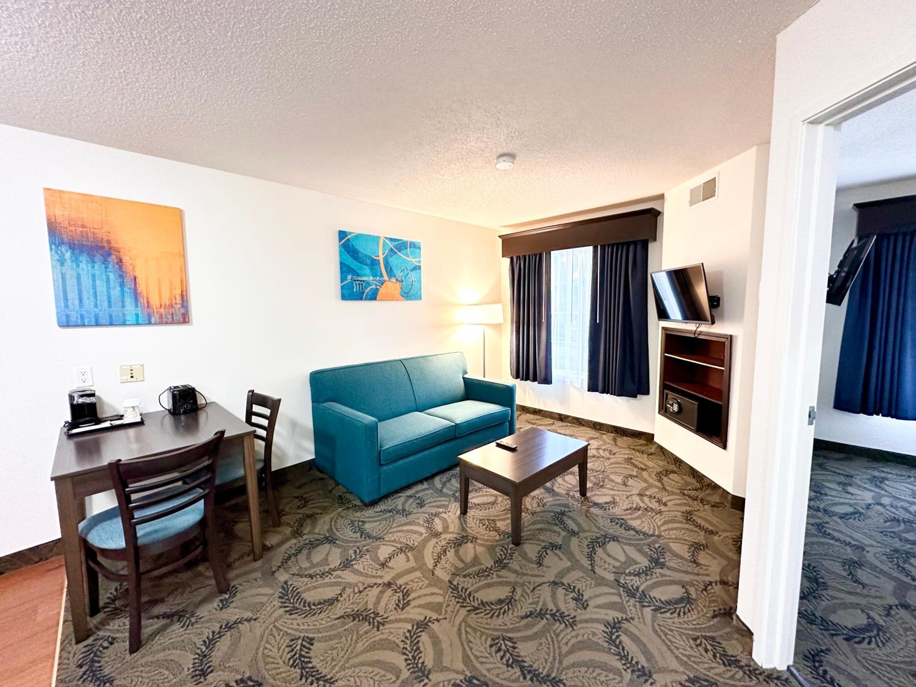 Efficiency One Bedroom Apartment with Sofa bed - Non Smoking - Photo 5