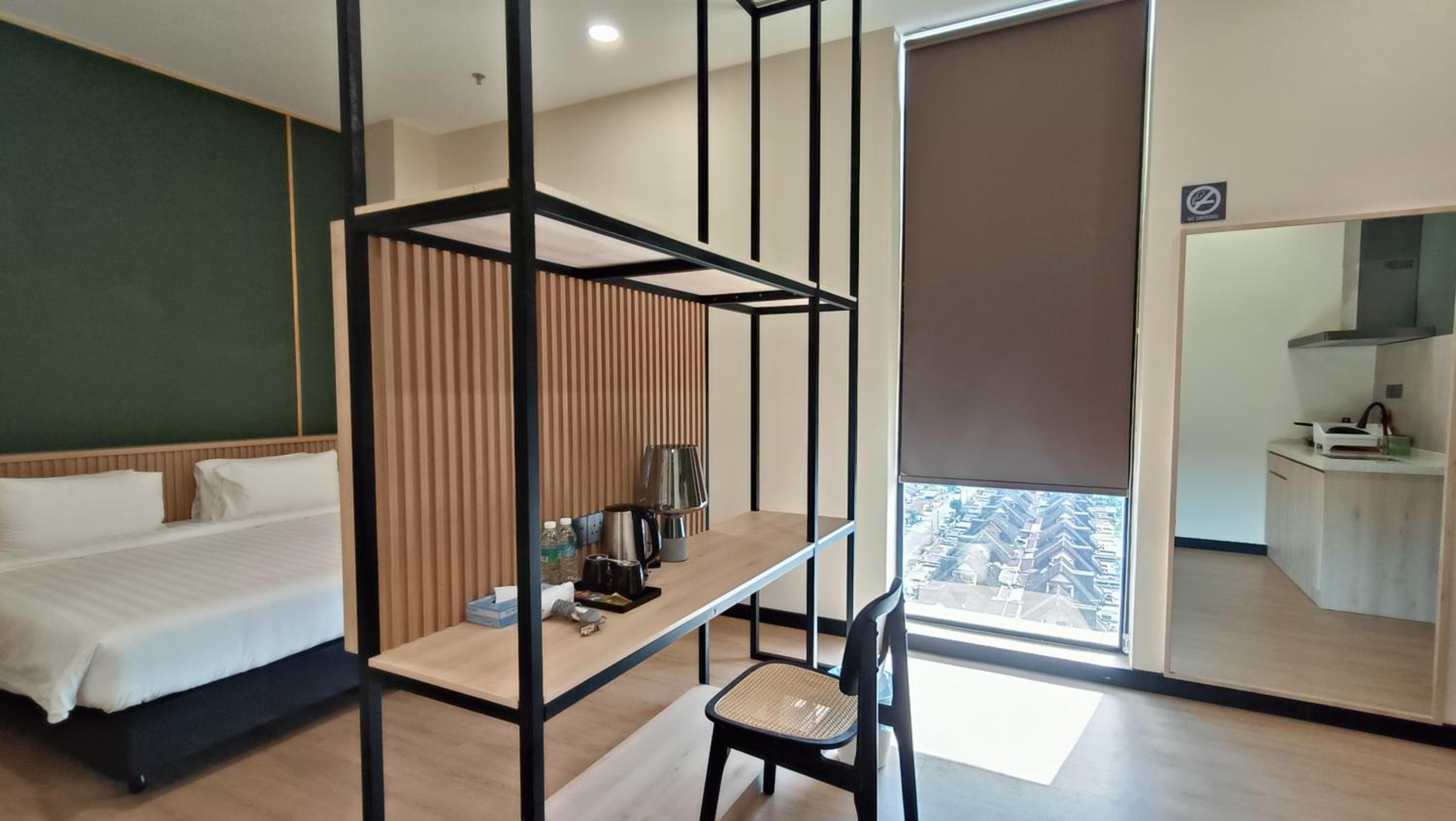 Deluxe Suite - Photo 5