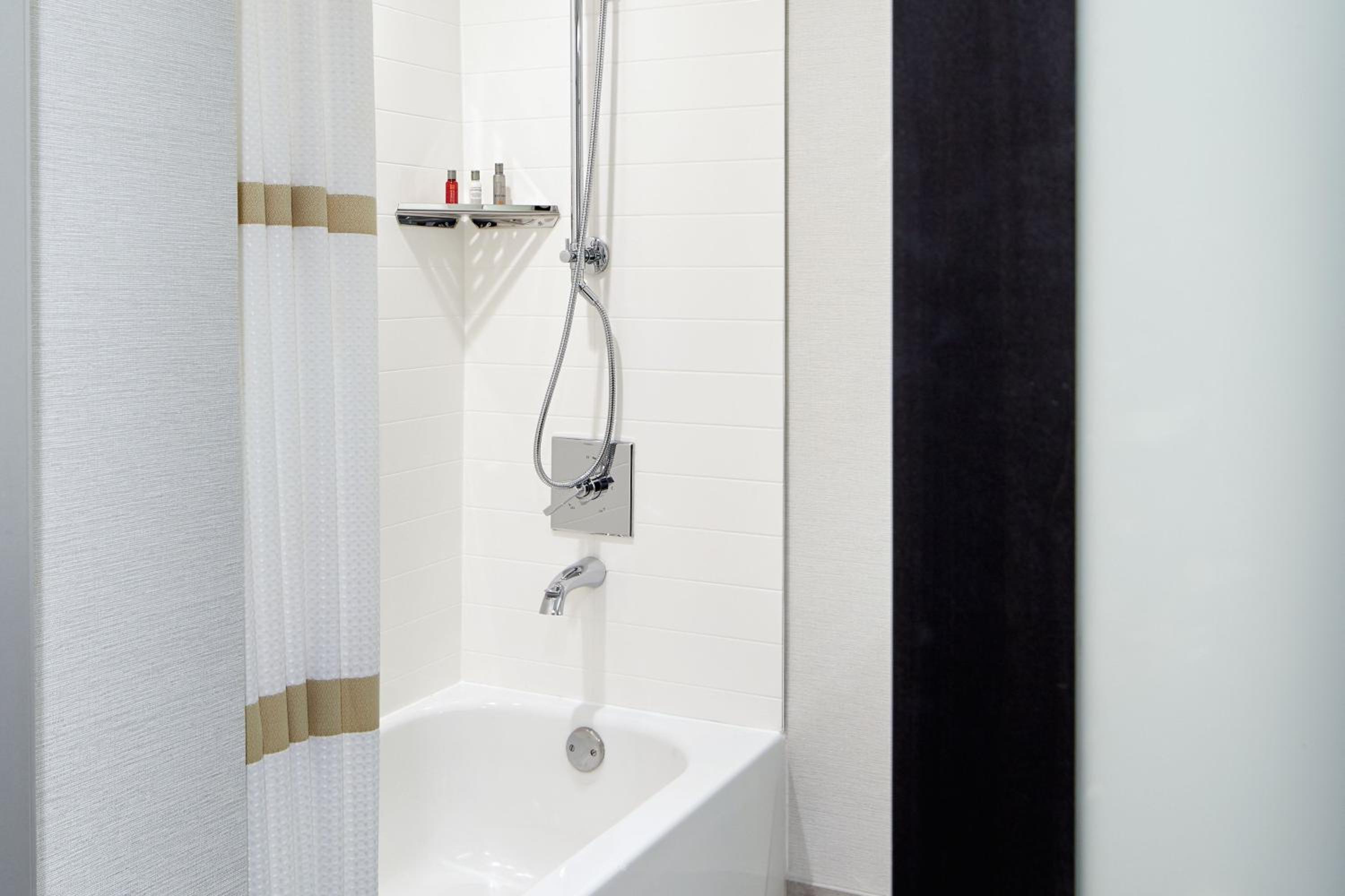 Double Room - Photo 4