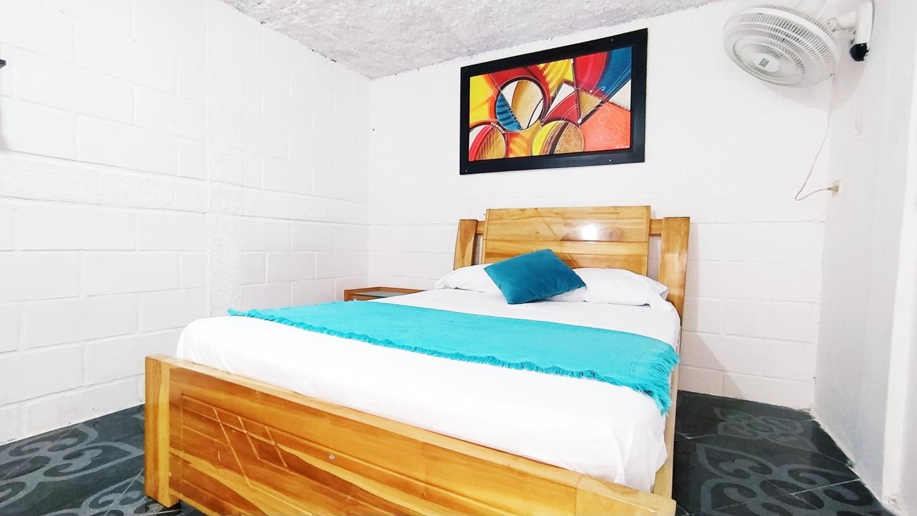 Double Room with Private External Bathroom photo 2