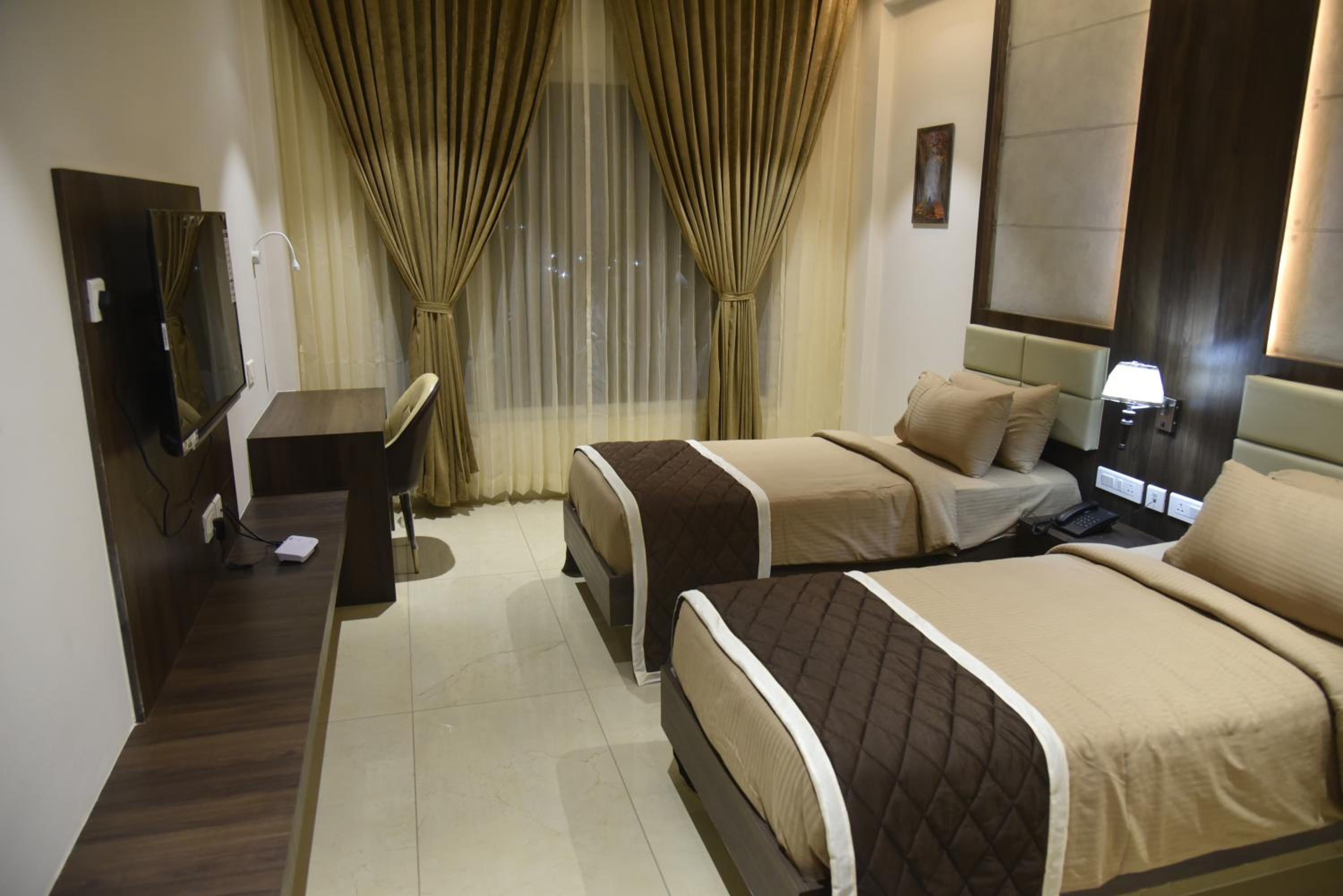 Deluxe Double Room with Two Double Beds