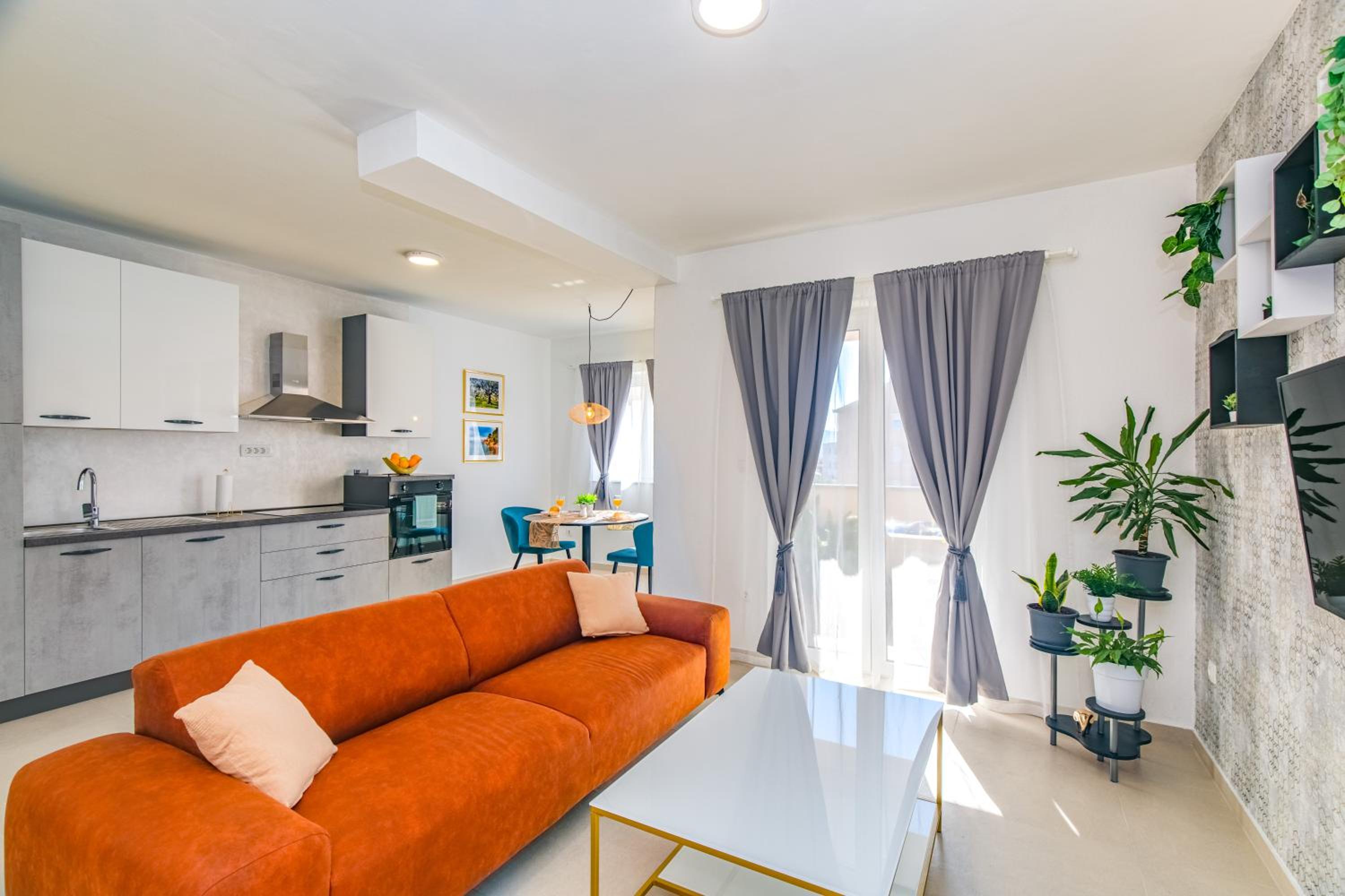 One-Bedroom Apartment