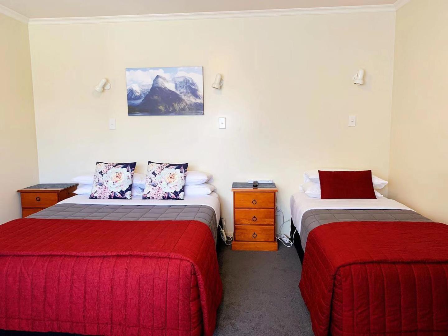 Family One-Bedroom Apartment