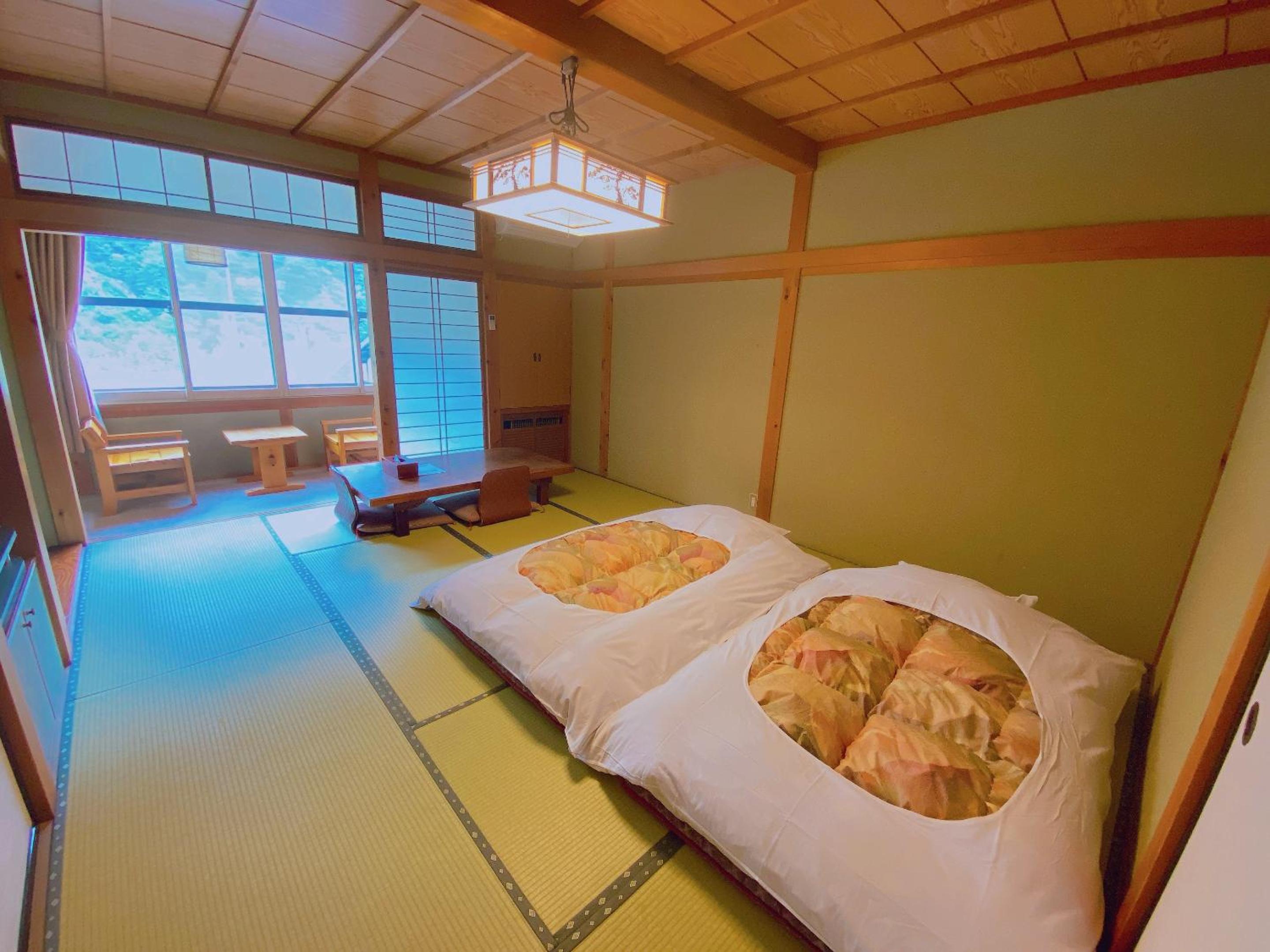 Double or Twin Room with Mountain View photo 1