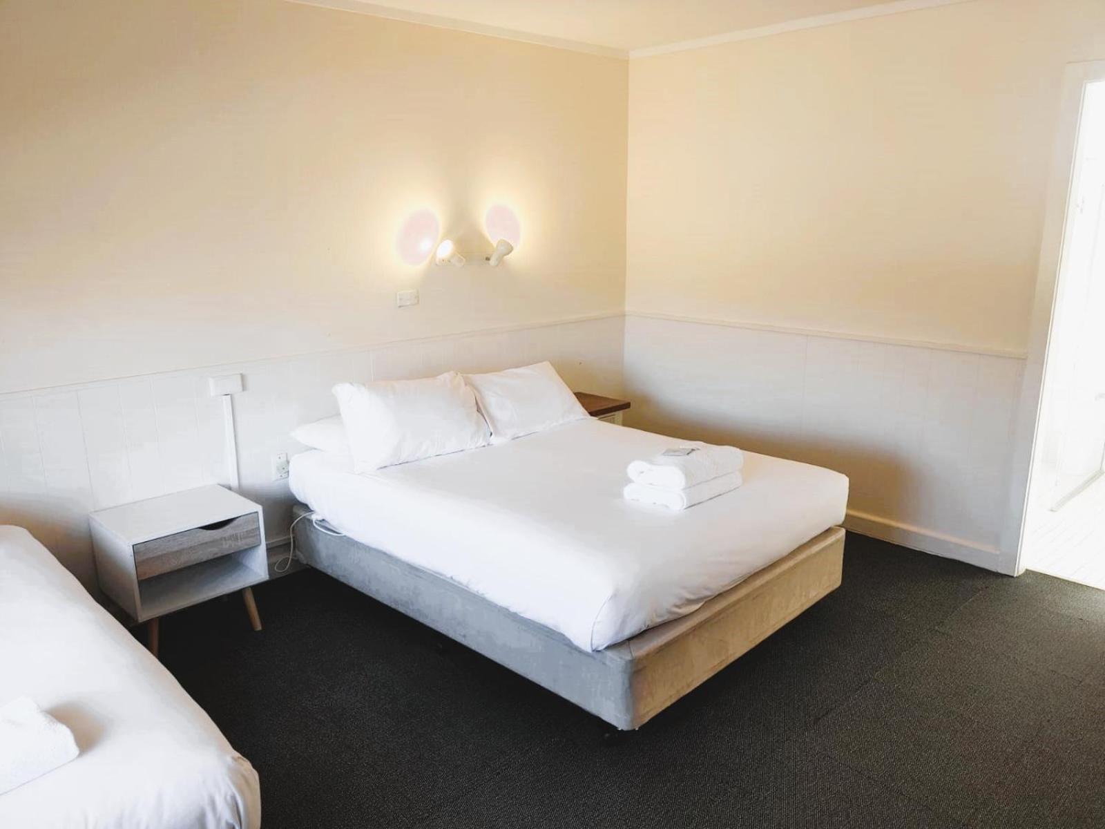Standard Twin Room photo 2
