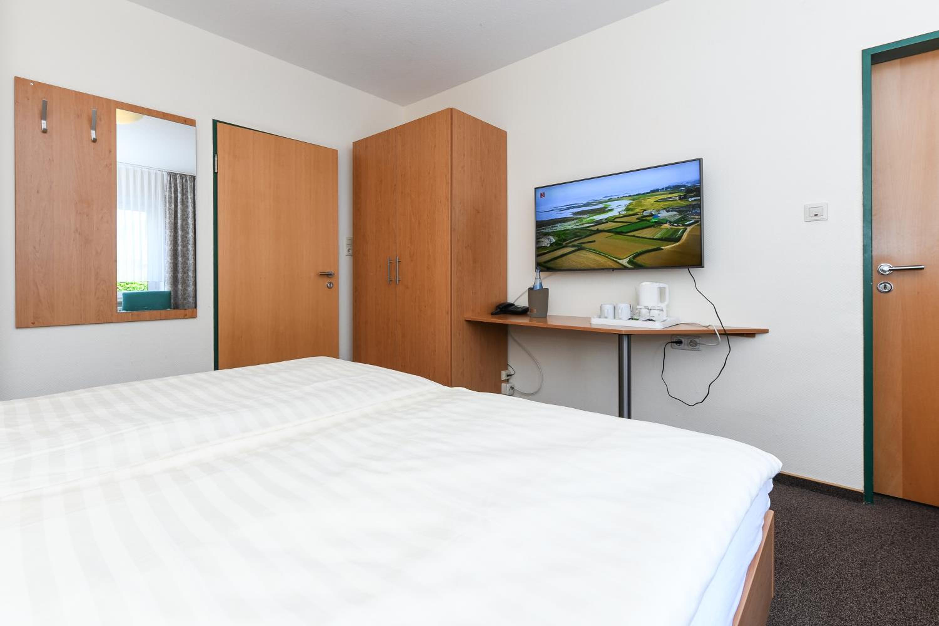 Double Room With Private Bathroom photo 2