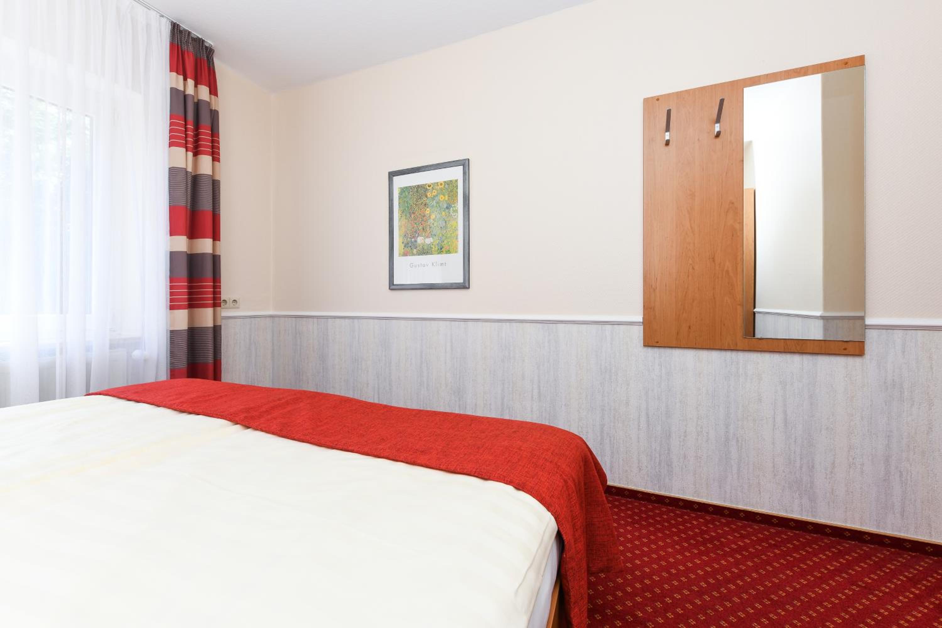 Double Room With Private Bathroom photo 3